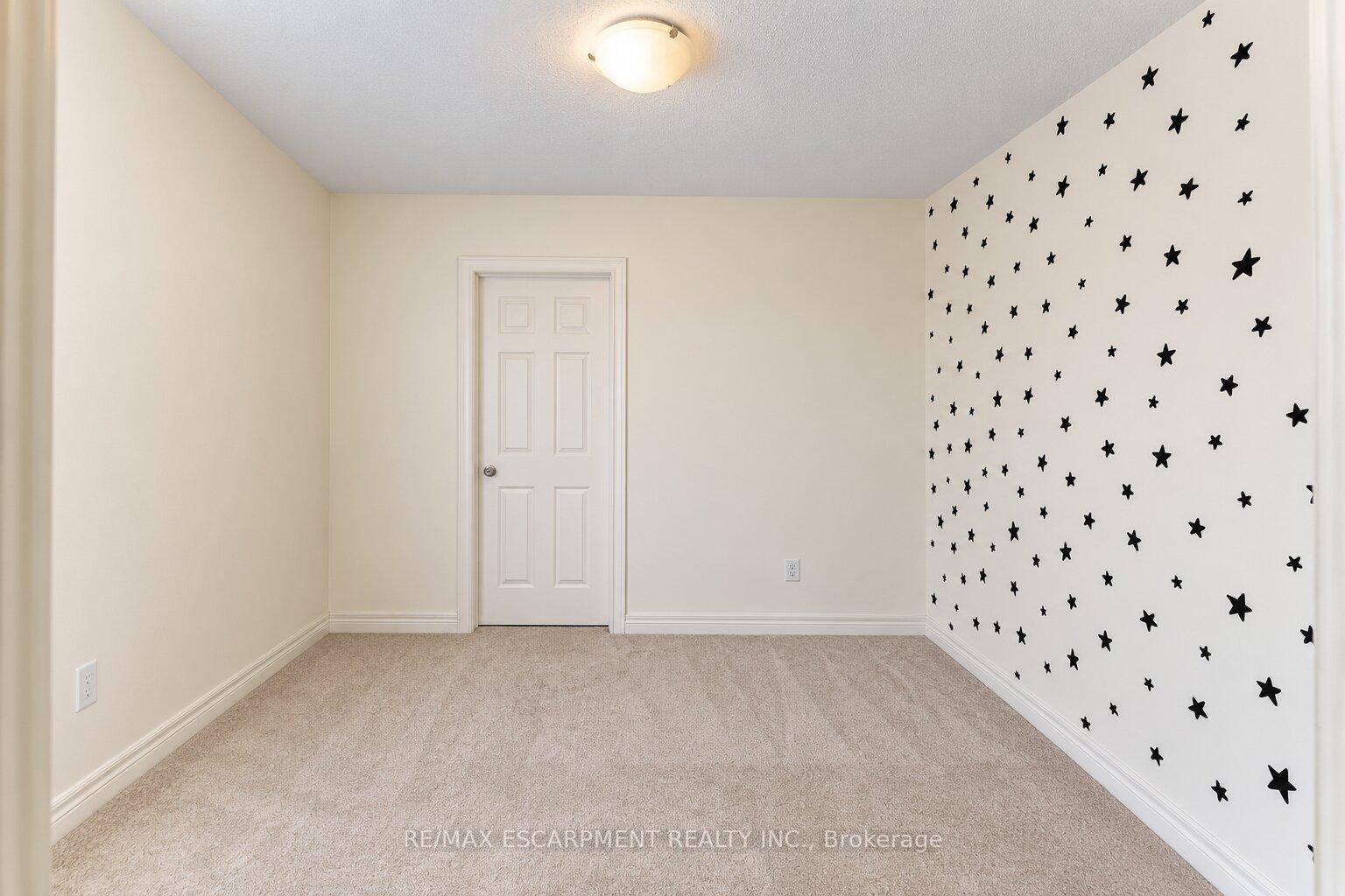 Photo 29 of 3930 Tufgar Crescent, Burlington, Alton — HOMEH