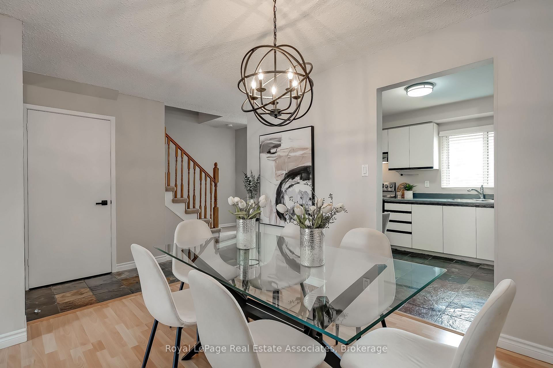Photo 6 of Unit 42, 2779 Gananoque Drive, Mississauga, Meadowvale — HOMEH