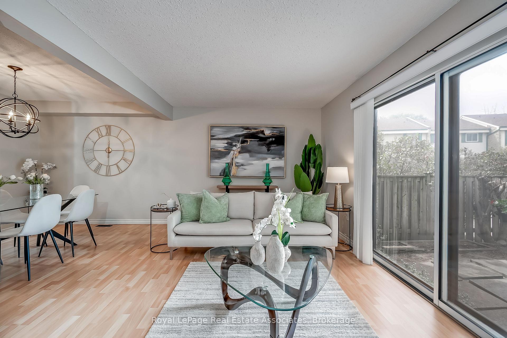 Photo 11 of Unit 42, 2779 Gananoque Drive, Mississauga, Meadowvale — HOMEH