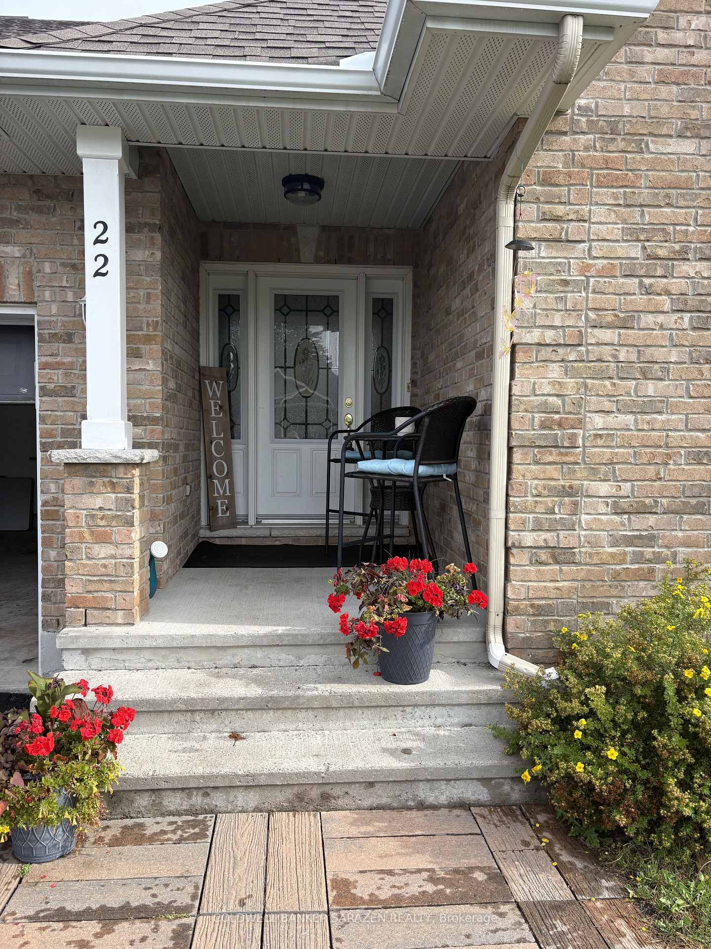 Photo 2 of 22 Frieday Street, Arnprior, Arnprior — HOMEH