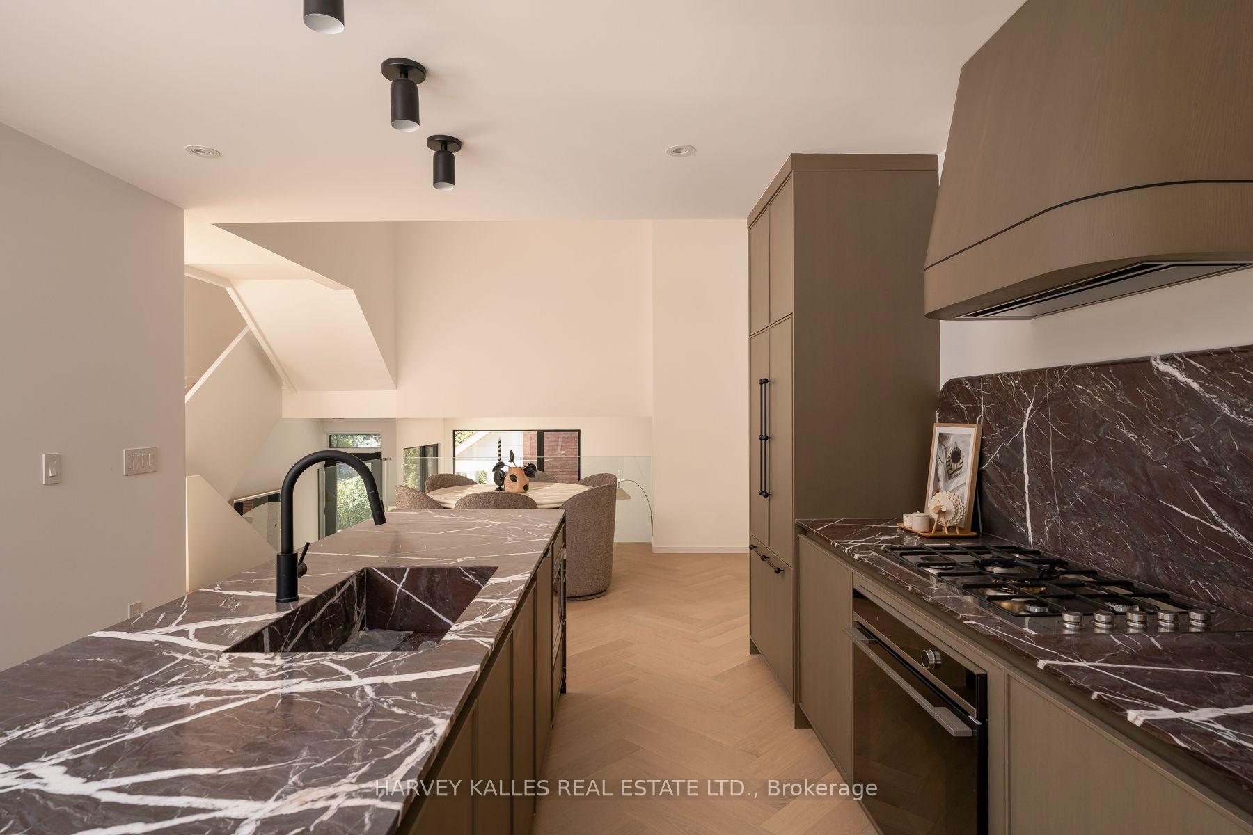 Photo 6 of 530 Duplex Avenue, Toronto, Yonge-Eglinton — HOMEH