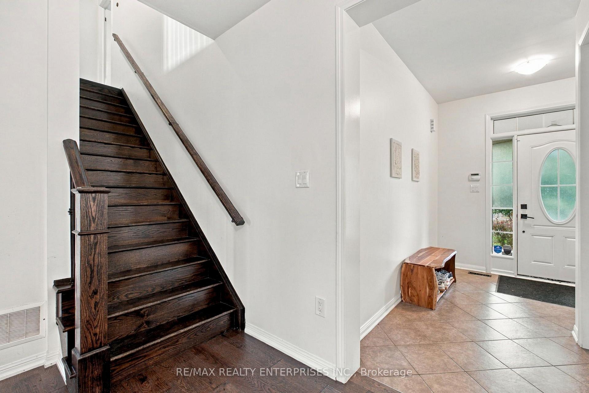 Photo 3 of Unit Main, 1765 Hayden Lane, Pickering, Duffin Heights — HOMEH