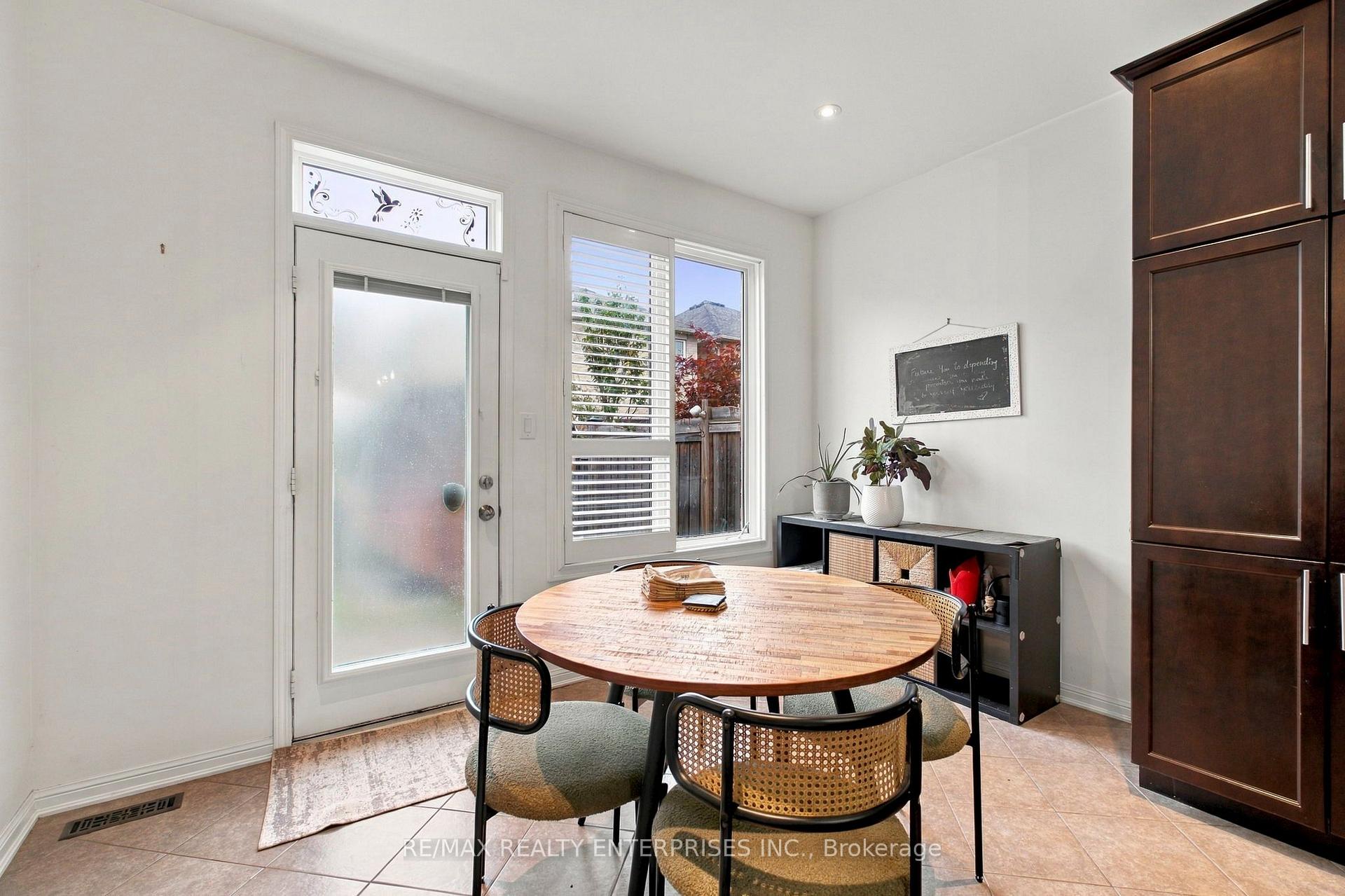 Photo 12 of Unit Main, 1765 Hayden Lane, Pickering, Duffin Heights — HOMEH