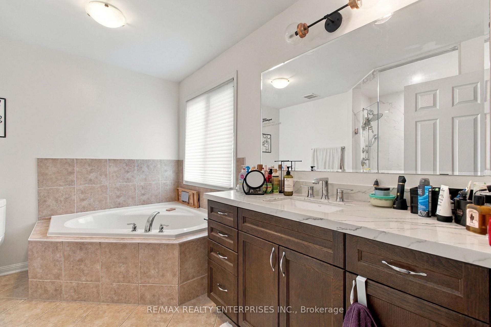 Photo 15 of Unit Main, 1765 Hayden Lane, Pickering, Duffin Heights — HOMEH