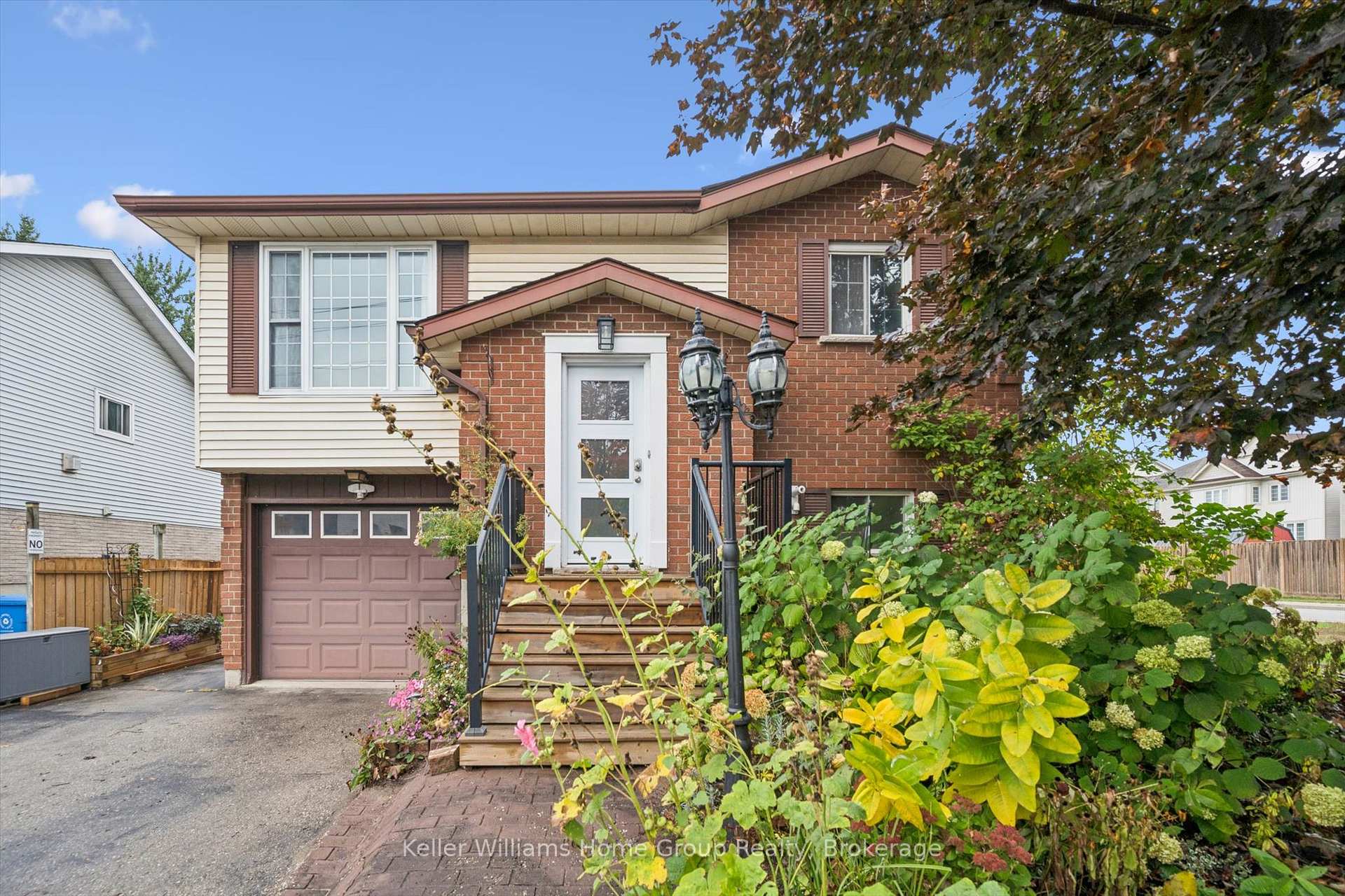 Photo of 497 Forfar Street E