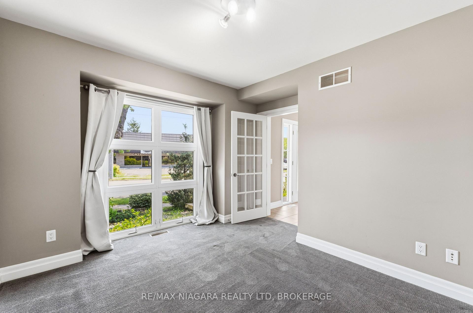 Photo 6 of 291 Vine Street, St. Catharines, Fairview — HOMEH