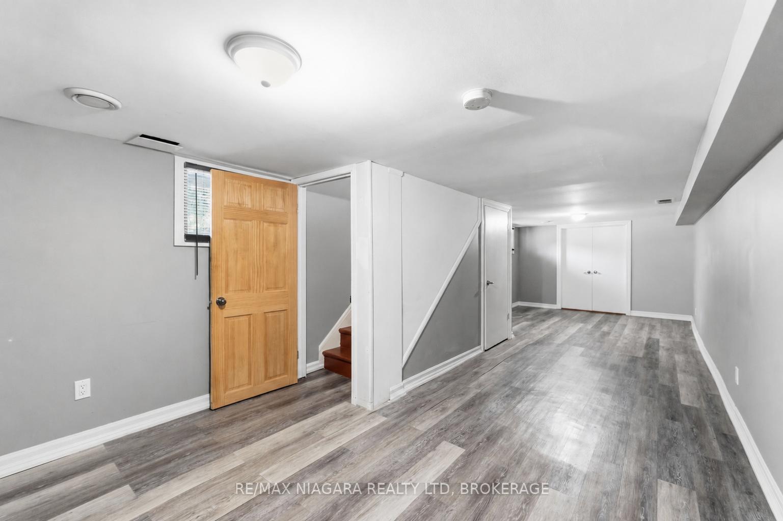 Photo 32 of 291 Vine Street, St. Catharines, Fairview — HOMEH