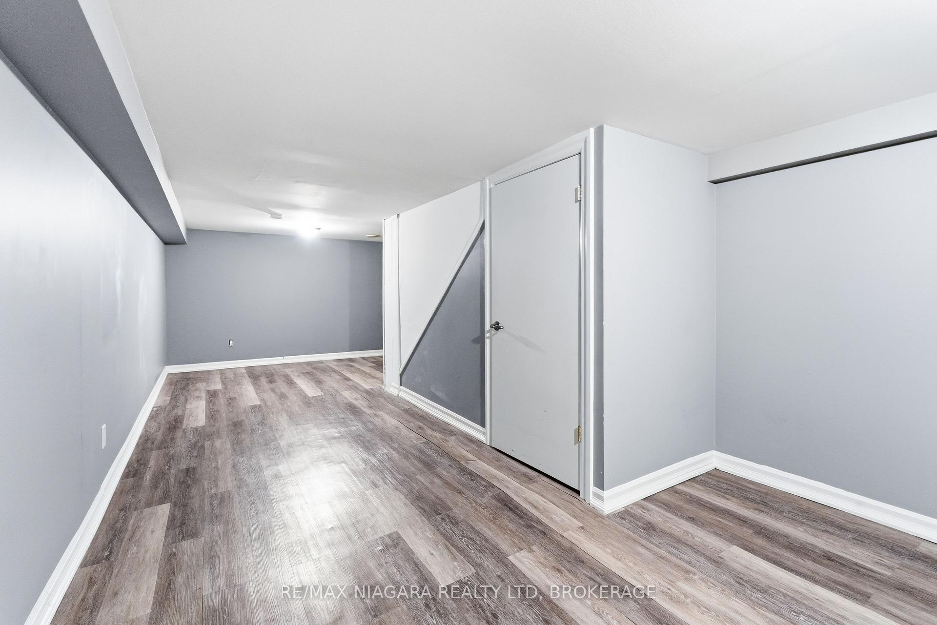 Photo 33 of 291 Vine Street, St. Catharines, Fairview — HOMEH