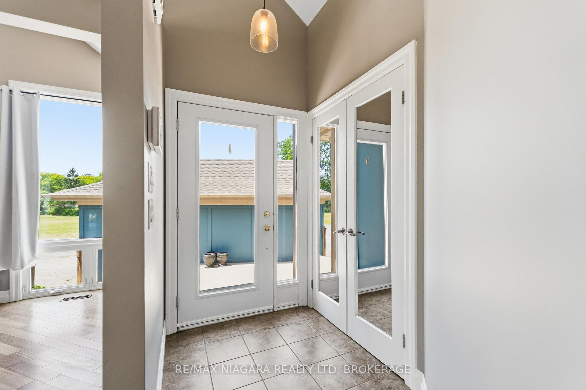 Photo 34 of 291 Vine Street, St. Catharines, Fairview — HOMEH