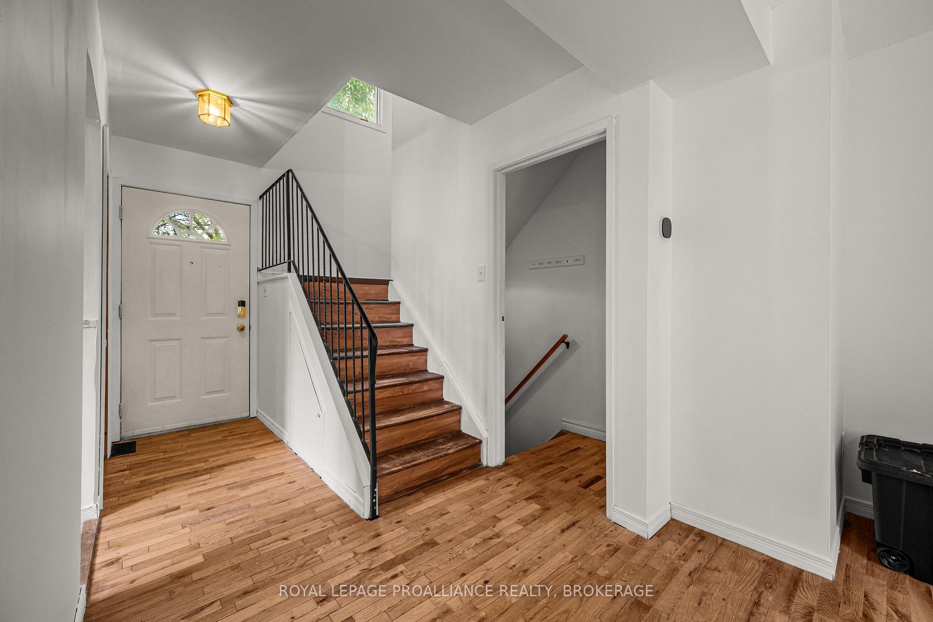 Photo 5 of 42 Wycliffe Crescent, Kingston, East of Sir John A. Blvd — HOMEH