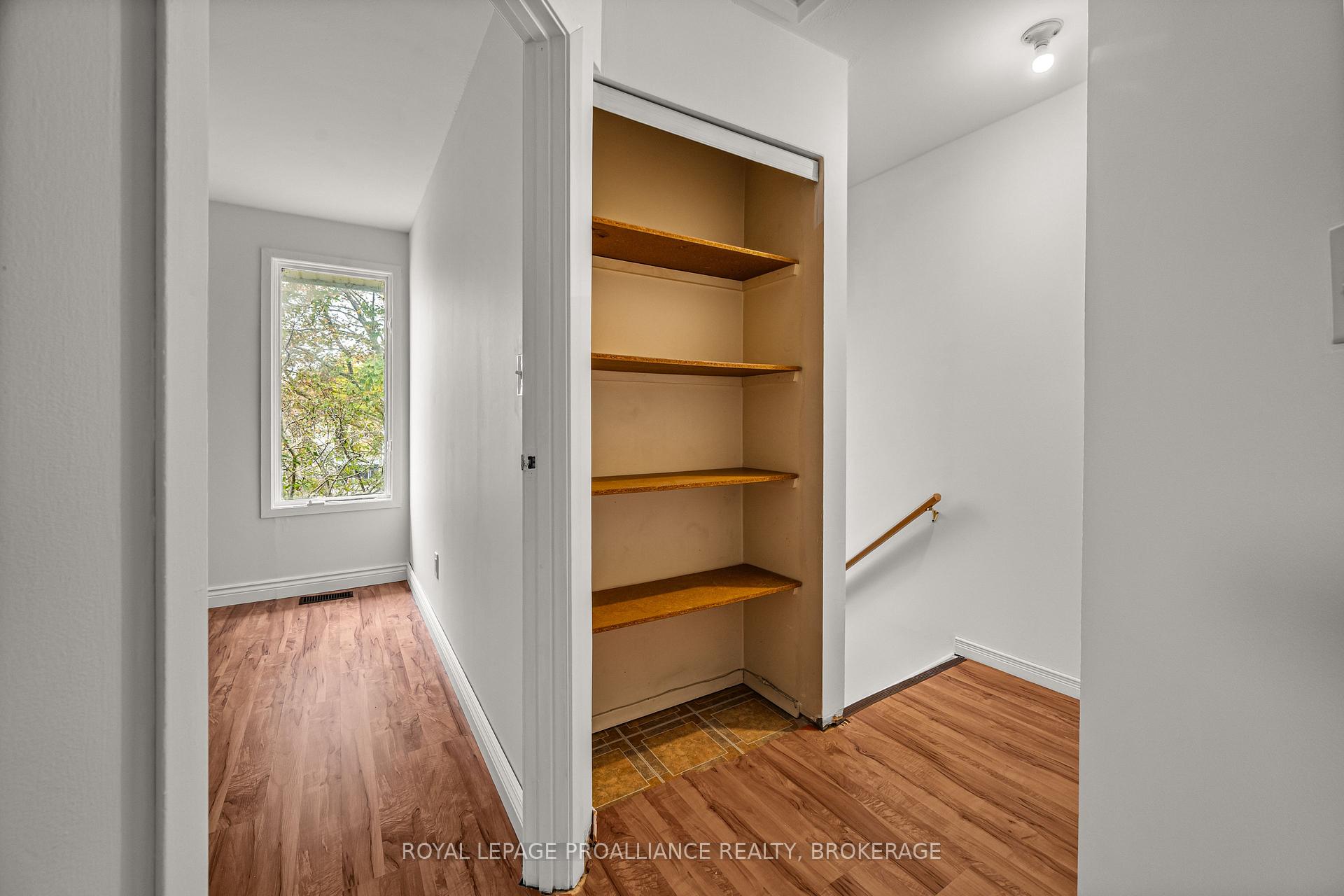 Photo 14 of 42 Wycliffe Crescent, Kingston, East of Sir John A. Blvd — HOMEH
