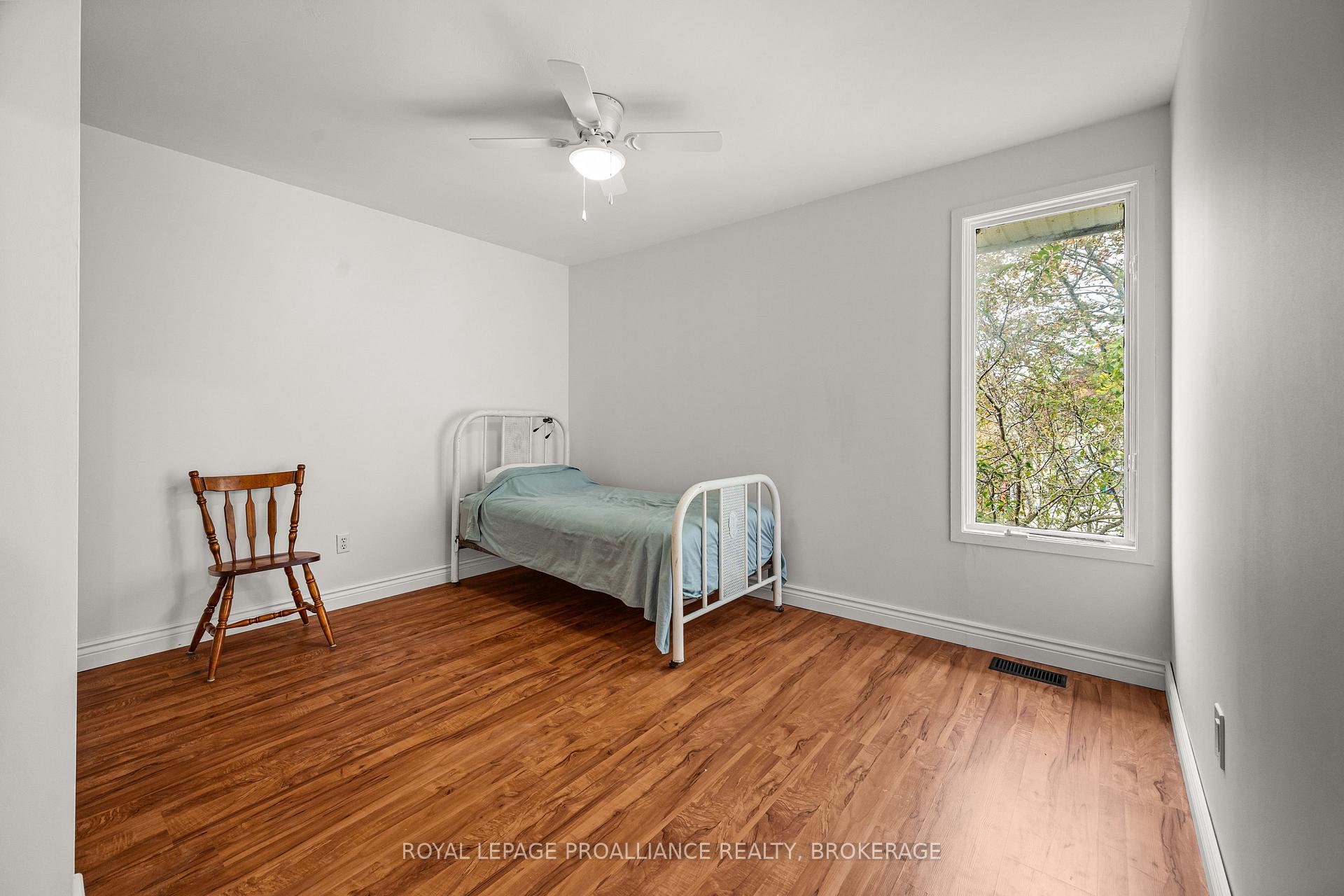 Photo 15 of 42 Wycliffe Crescent, Kingston, East of Sir John A. Blvd — HOMEH