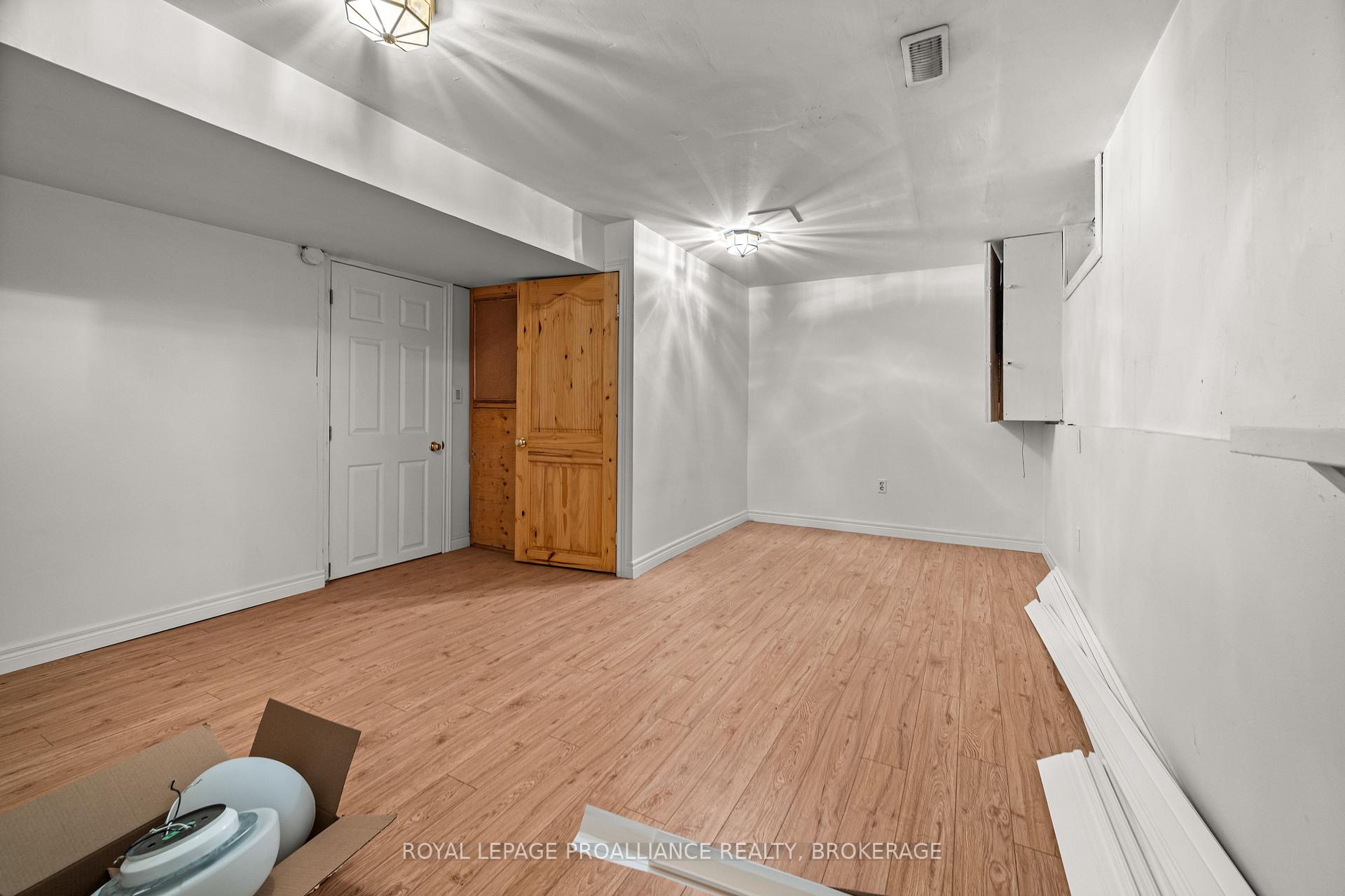 Photo 28 of 42 Wycliffe Crescent, Kingston, East of Sir John A. Blvd — HOMEH