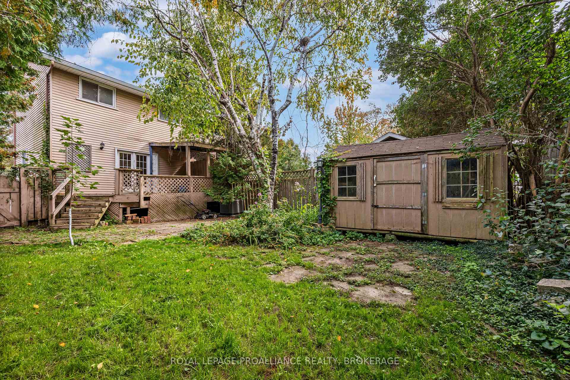 Photo 34 of 42 Wycliffe Crescent, Kingston, East of Sir John A. Blvd — HOMEH