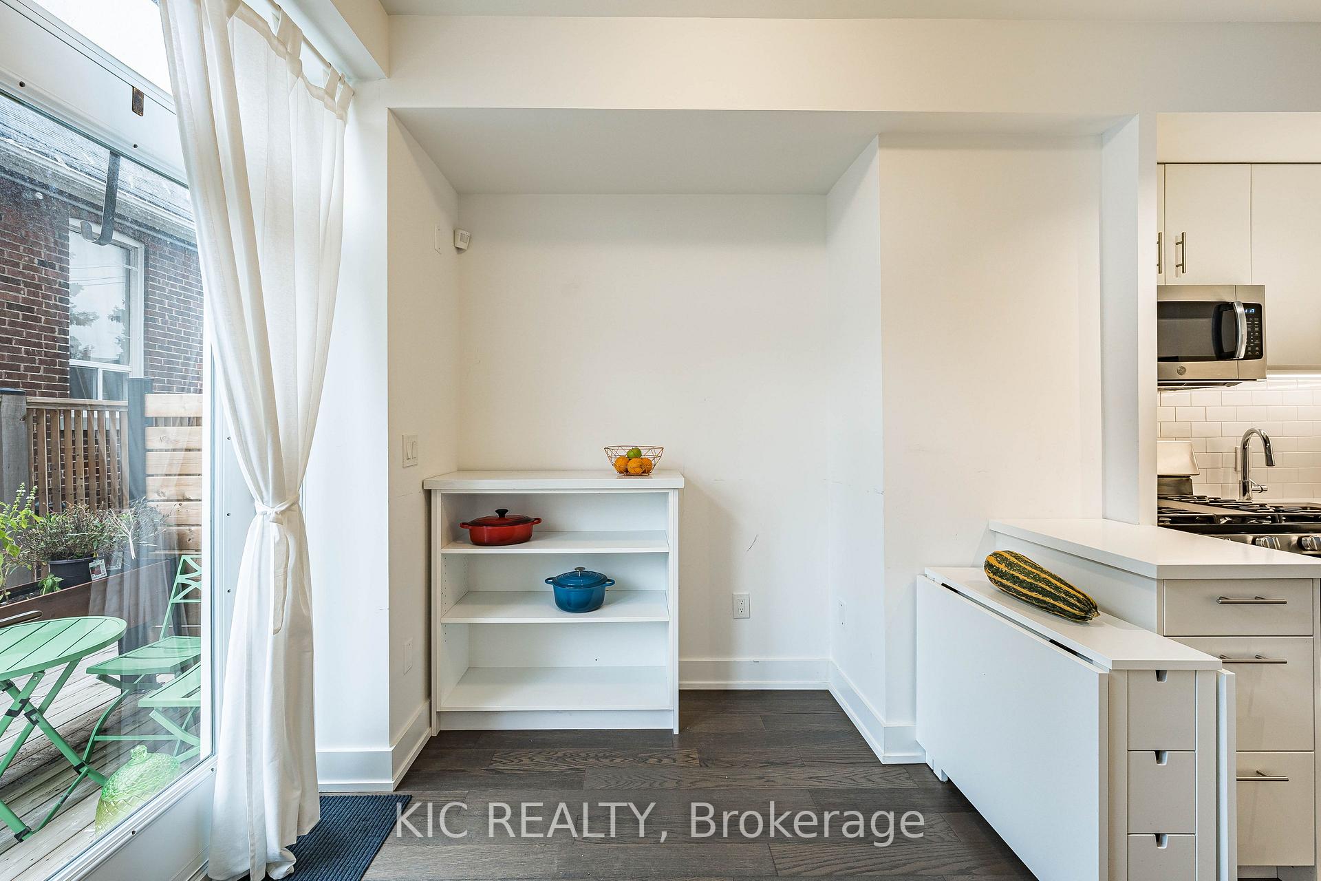 Photo 4 of Unit 111, 1183 Dufferin Street, Toronto, Dovercourt-Wallace Emerson-Junction — HOMEH