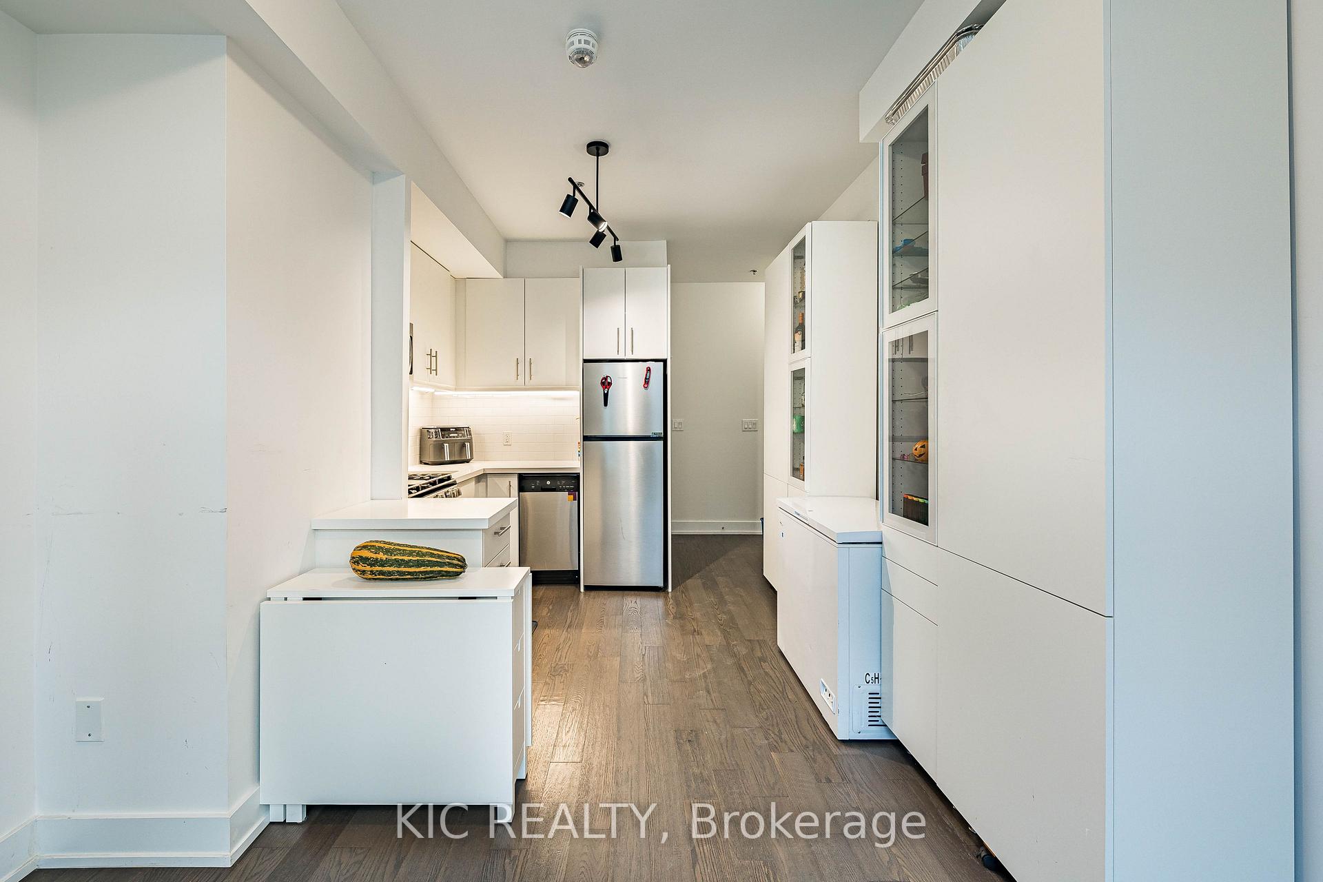 Photo 6 of Unit 111, 1183 Dufferin Street, Toronto, Dovercourt-Wallace Emerson-Junction — HOMEH