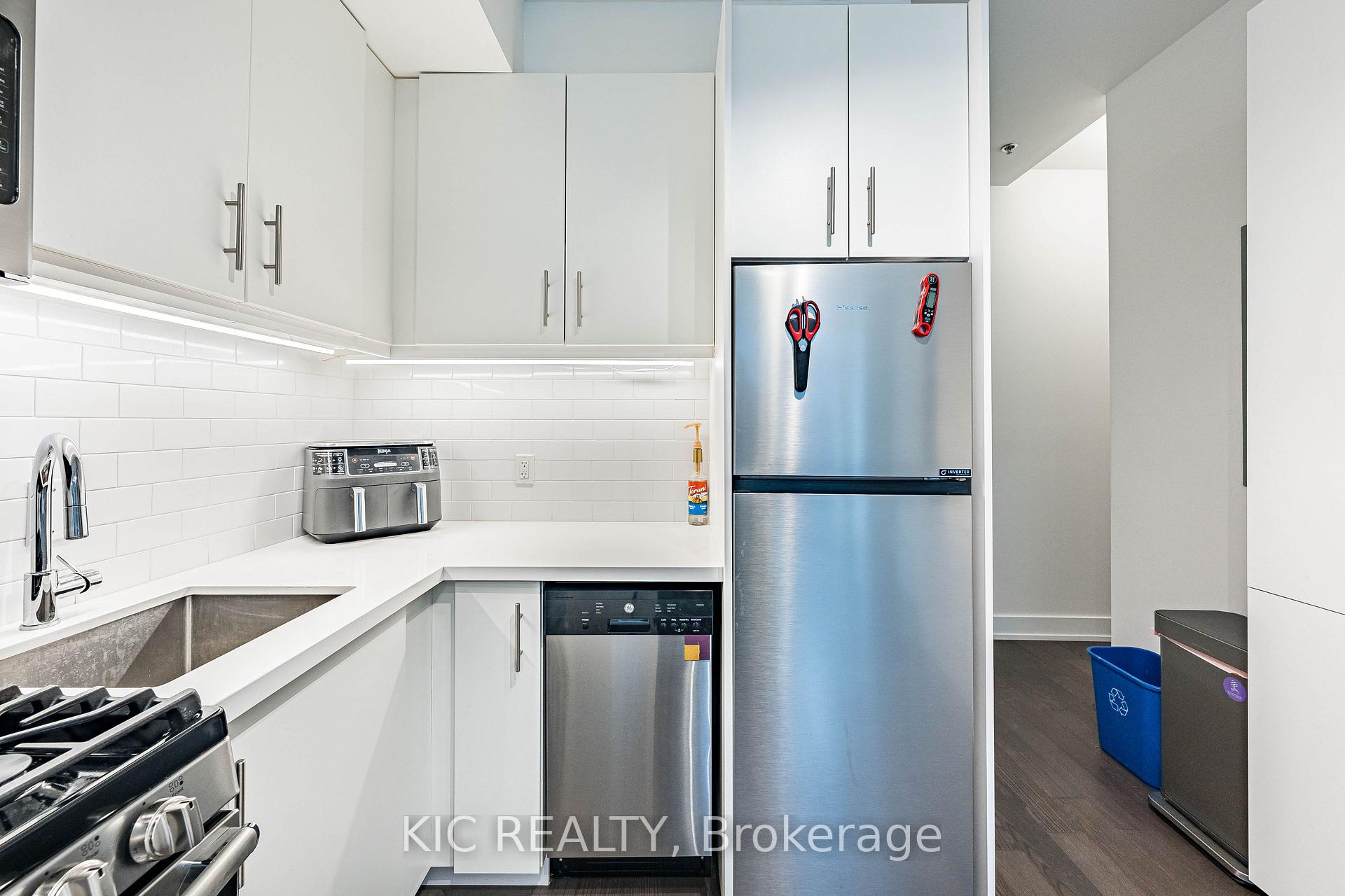 Photo 9 of Unit 111, 1183 Dufferin Street, Toronto, Dovercourt-Wallace Emerson-Junction — HOMEH