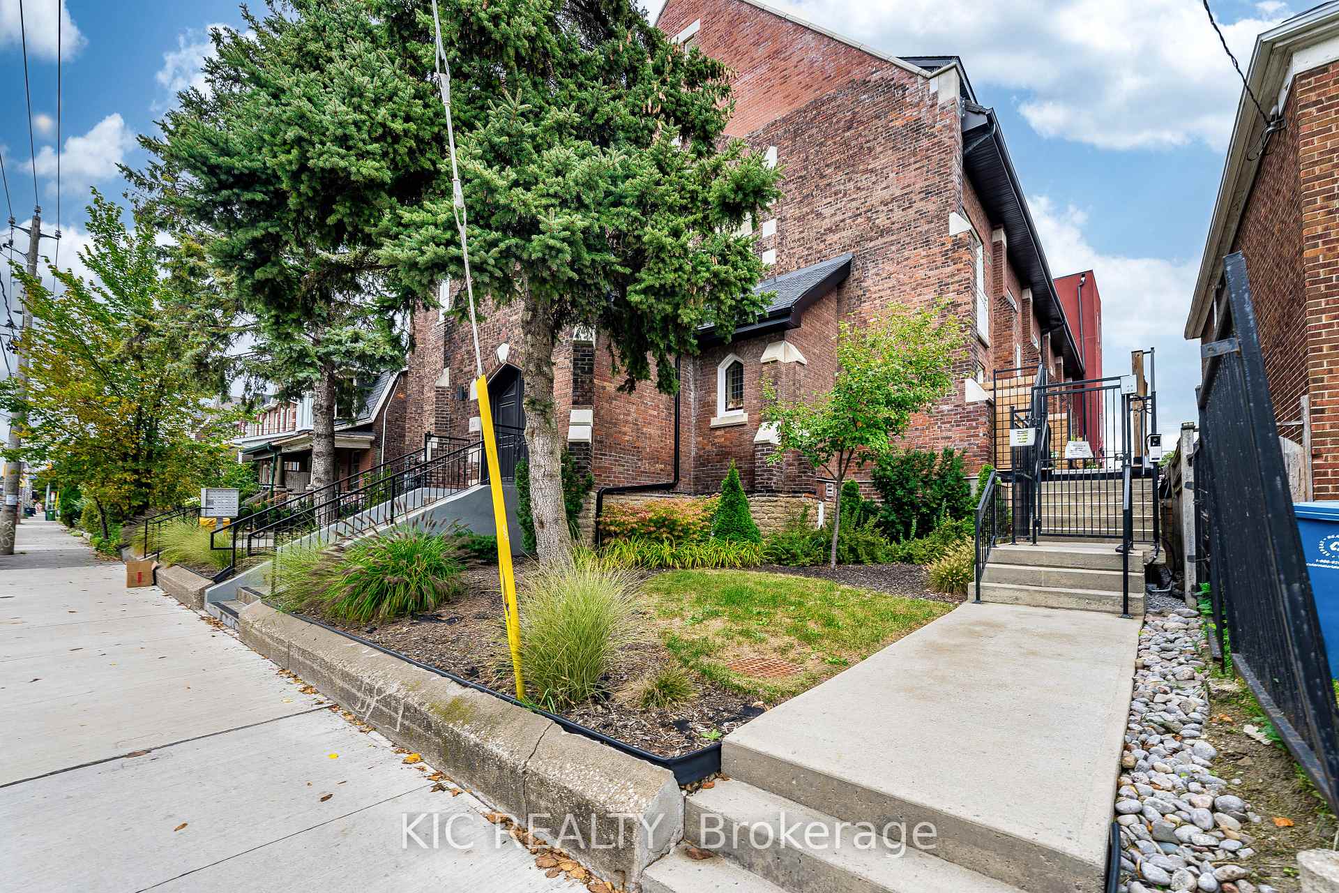 Photo 35 of Unit 111, 1183 Dufferin Street, Toronto, Dovercourt-Wallace Emerson-Junction — HOMEH