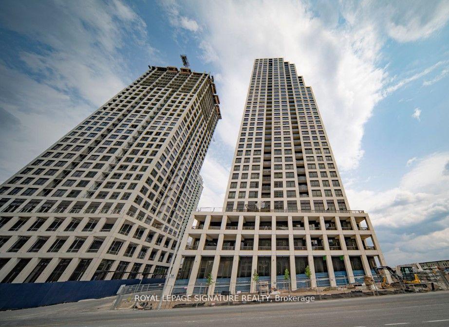 Front of Unit 1001, 36 Elm Drive W