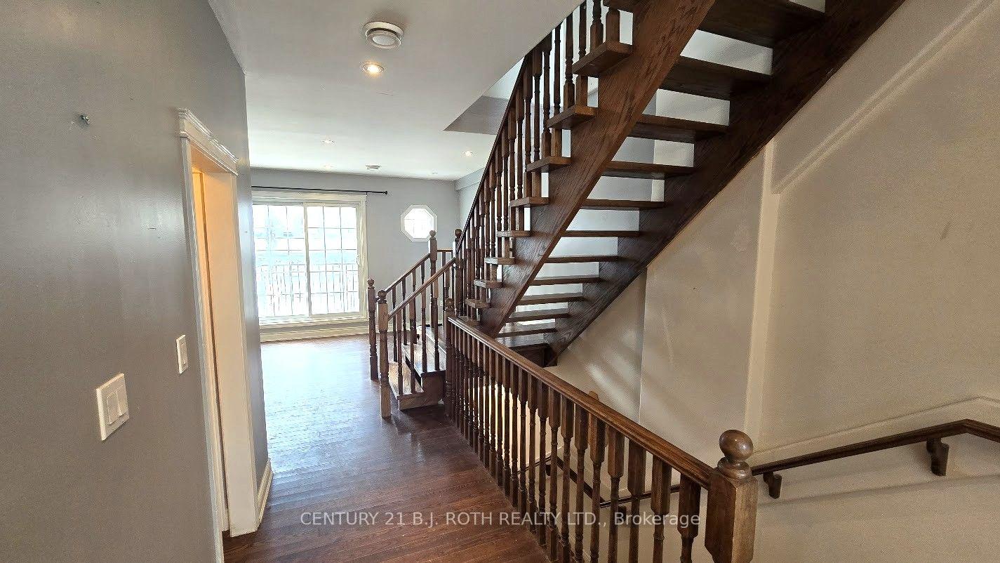 Photo 9 of Unit 1, 41 Dunlop Street E, Barrie, City Centre — HOMEH
