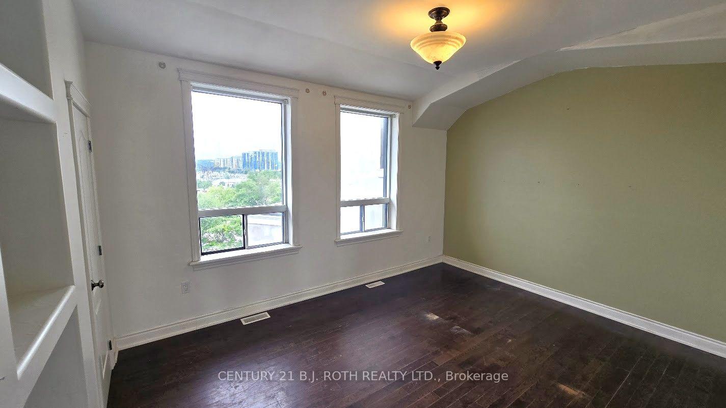 Photo 12 of Unit 1, 41 Dunlop Street E, Barrie, City Centre — HOMEH