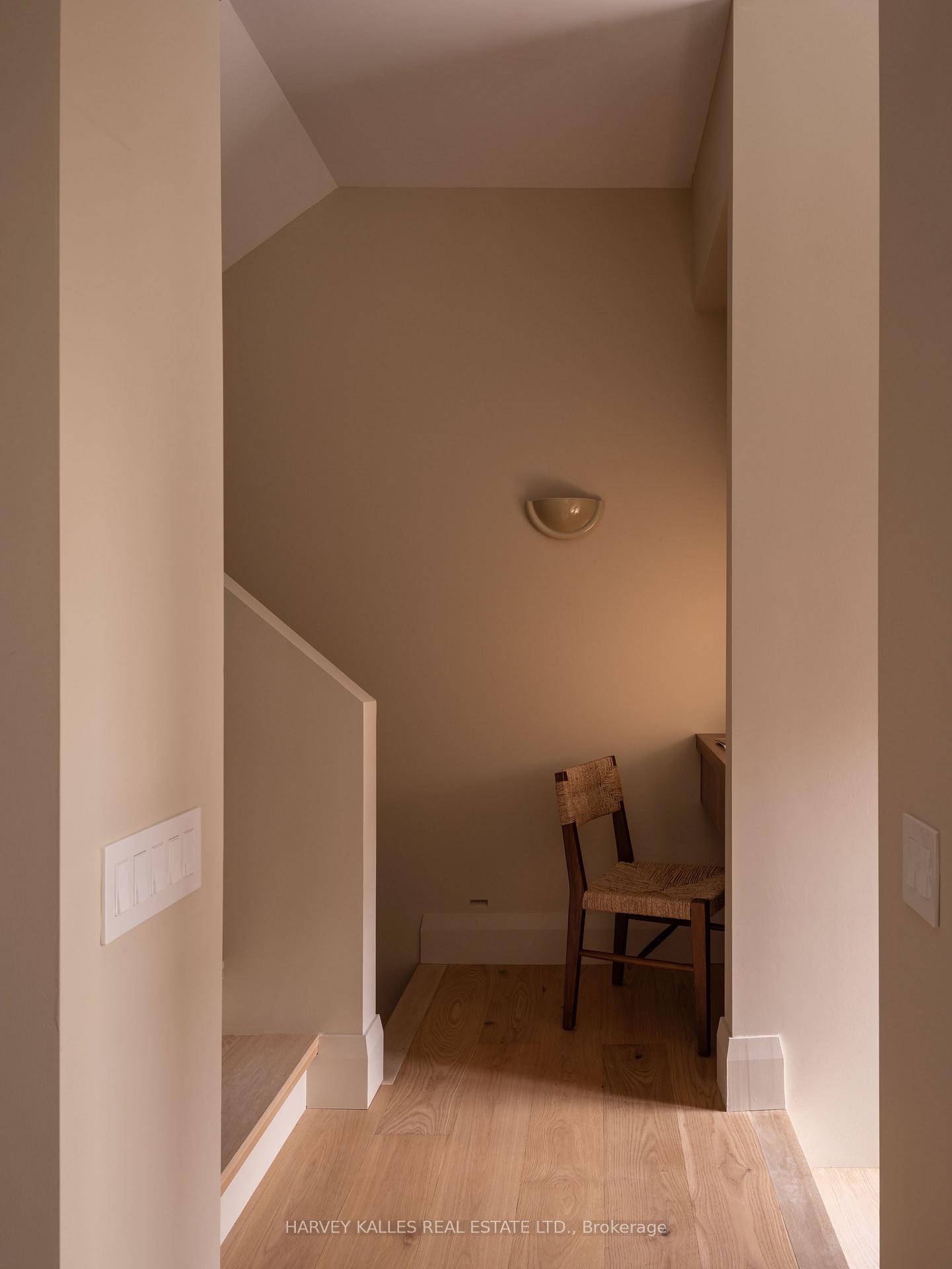 Photo 11 of Unit B, 157 Hallam Avenue, Toronto, Dovercourt-Wallace Emerson-Junction — HOMEH