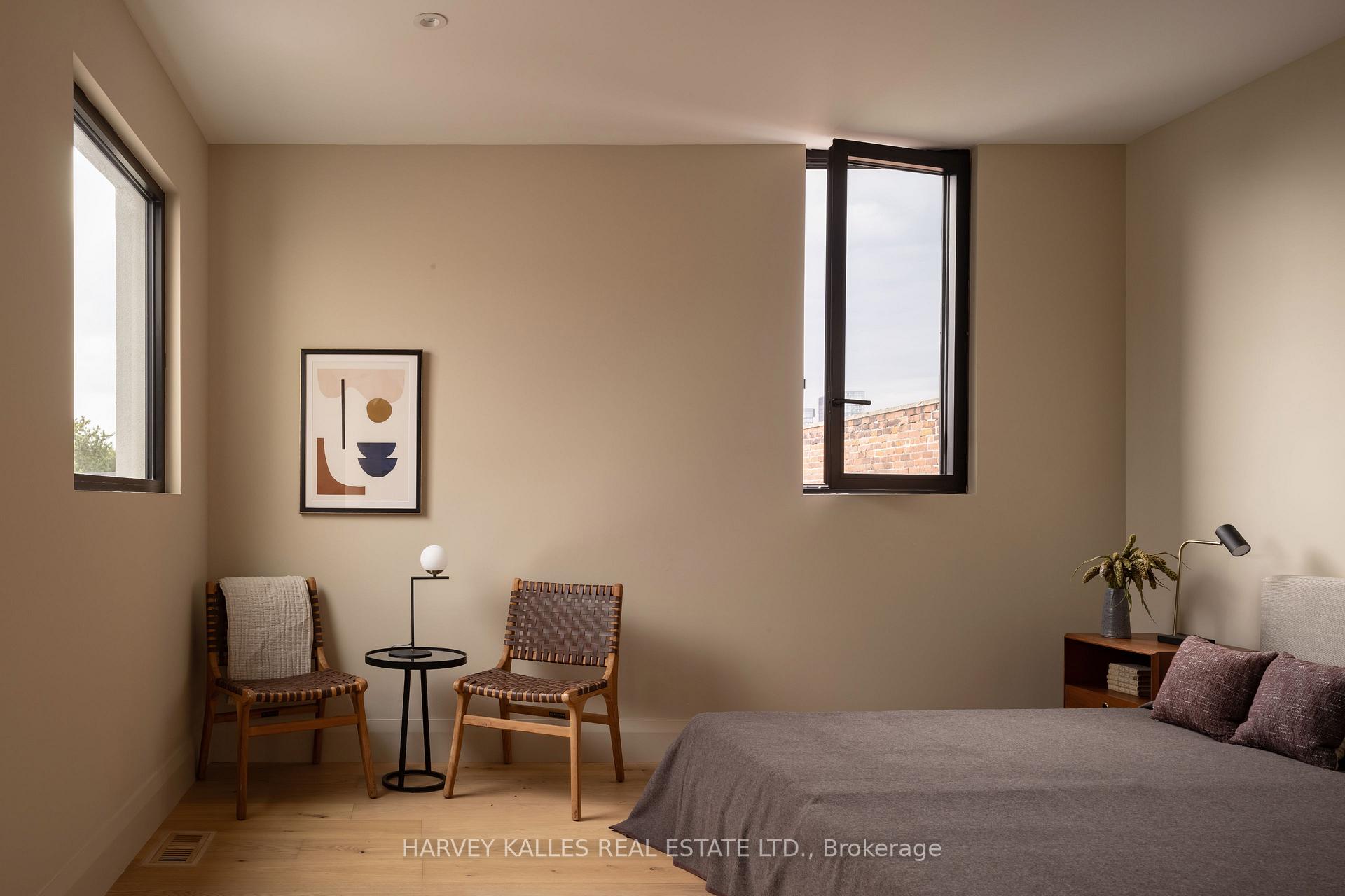 Photo 16 of Unit B, 157 Hallam Avenue, Toronto, Dovercourt-Wallace Emerson-Junction — HOMEH