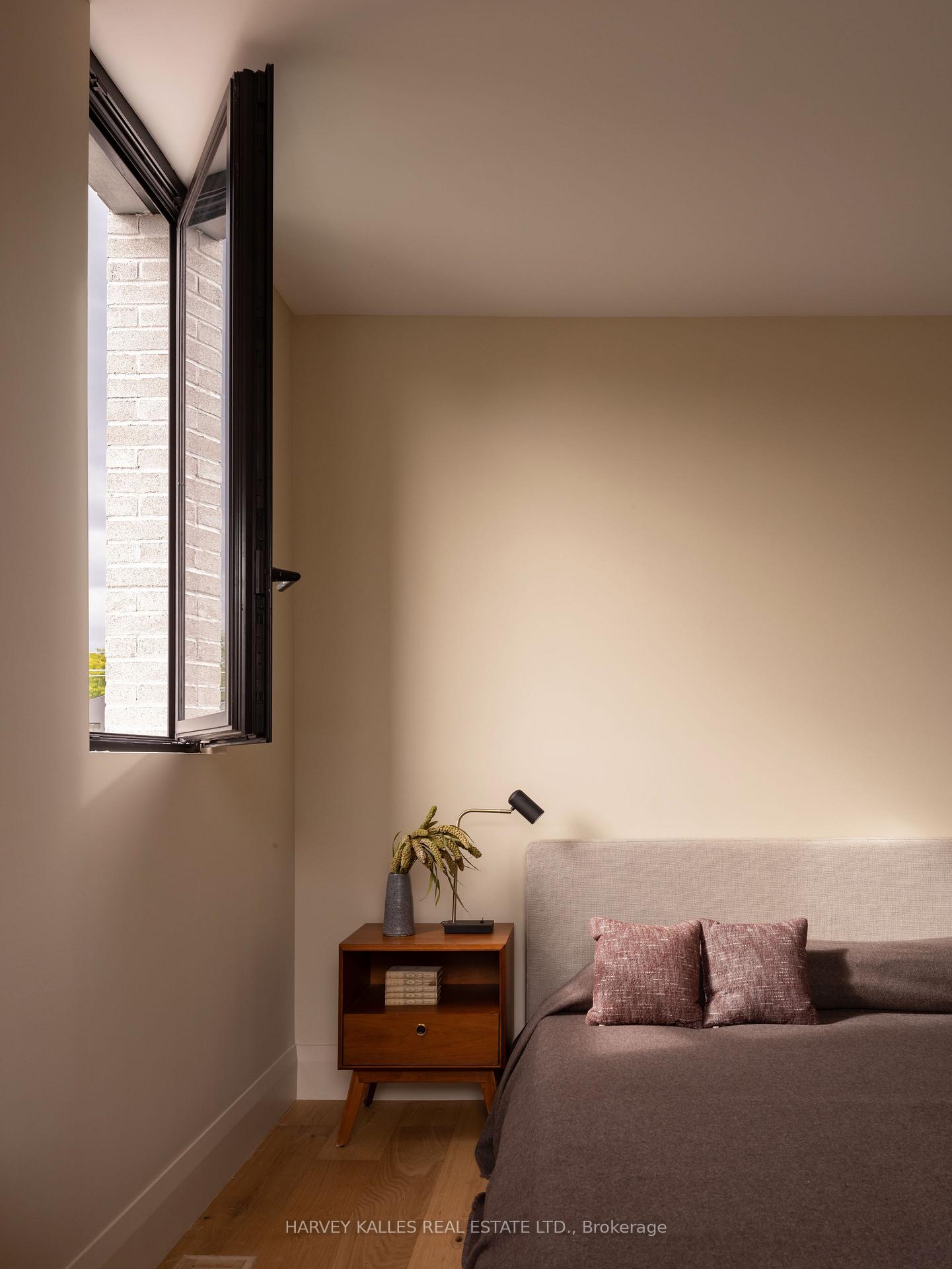 Photo 17 of Unit B, 157 Hallam Avenue, Toronto, Dovercourt-Wallace Emerson-Junction — HOMEH