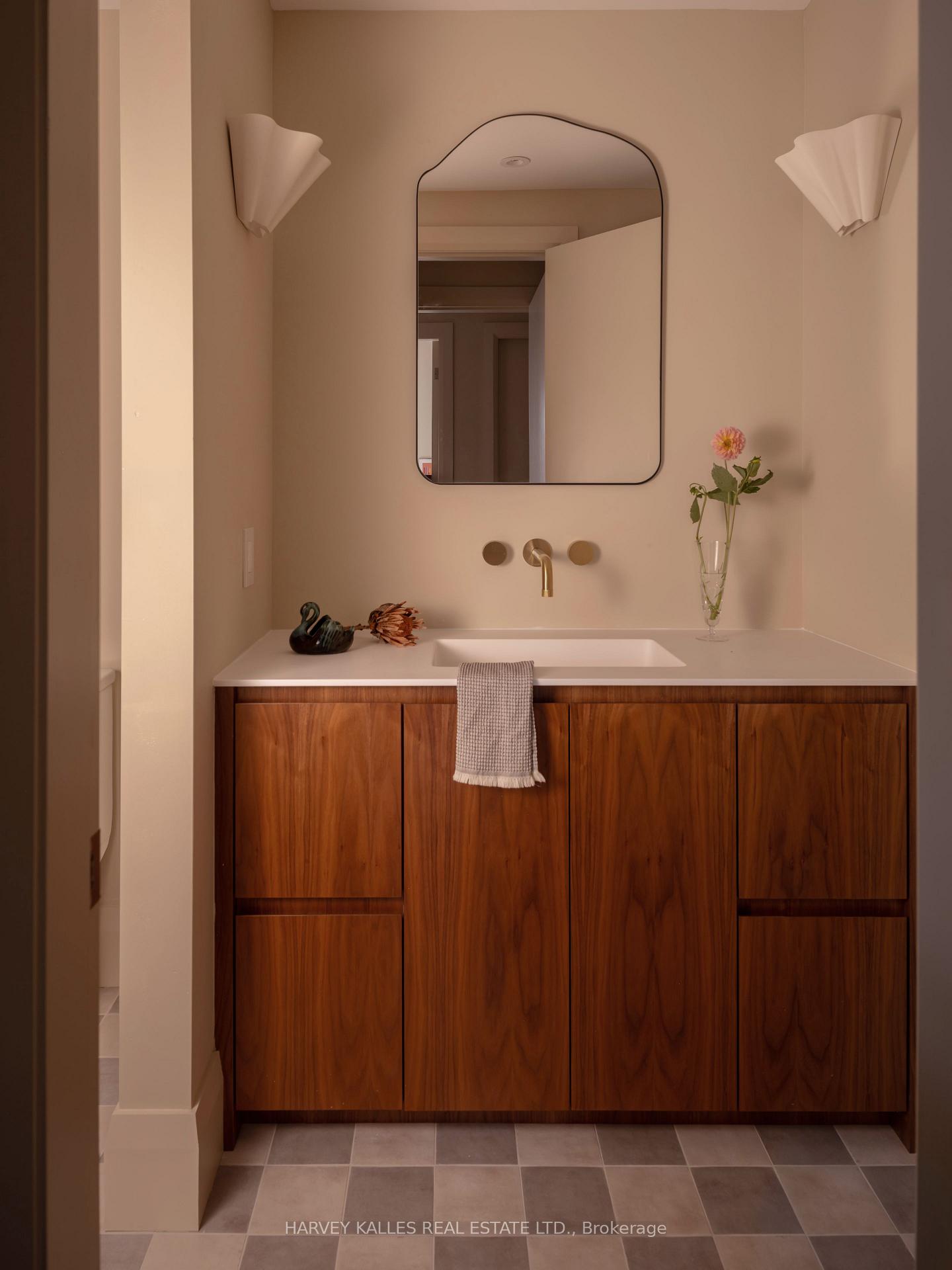 Photo 20 of Unit B, 157 Hallam Avenue, Toronto, Dovercourt-Wallace Emerson-Junction — HOMEH