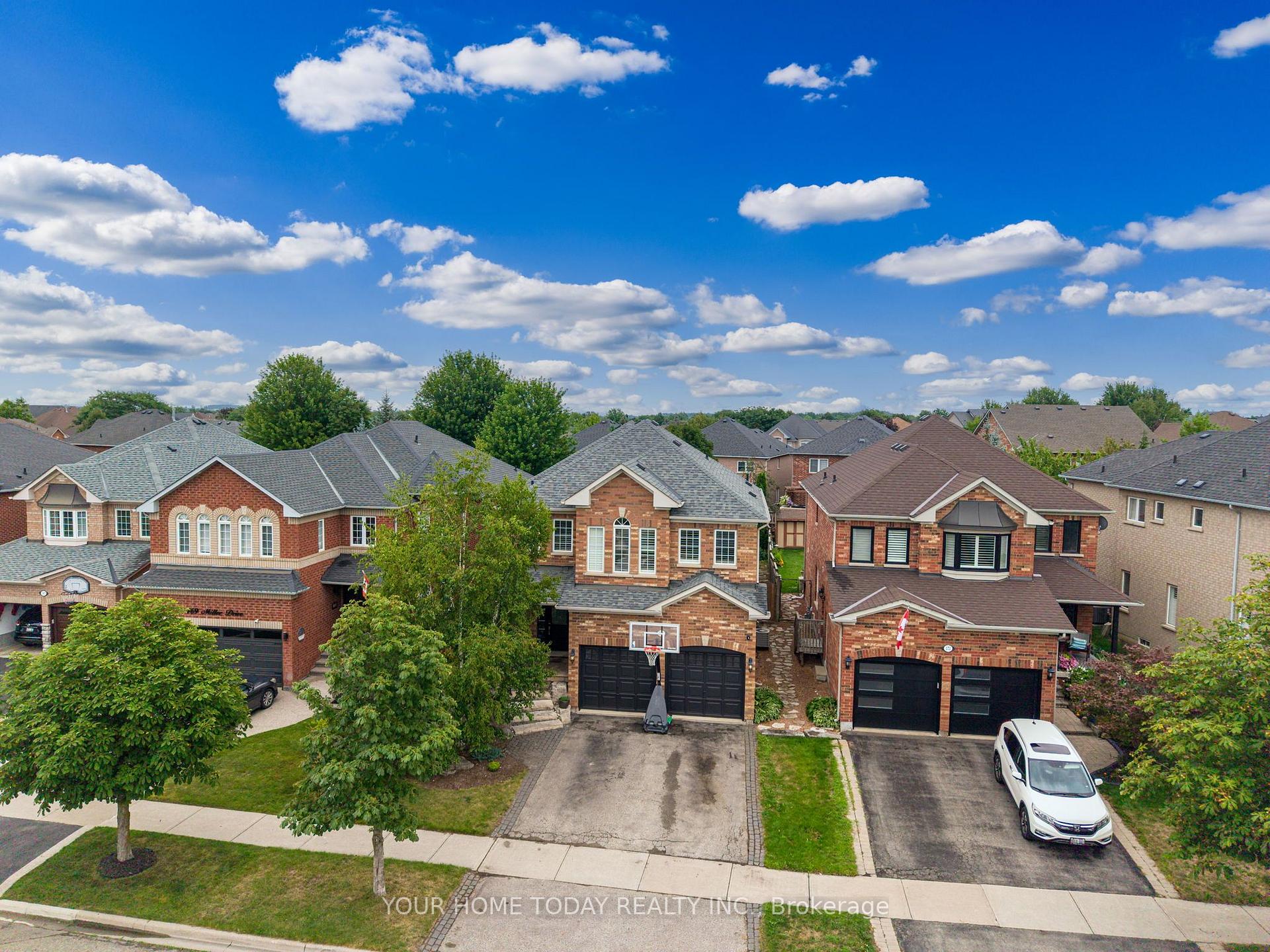 Photo 2 of 171 Miller Drive, Halton Hills, Georgetown — HOMEH