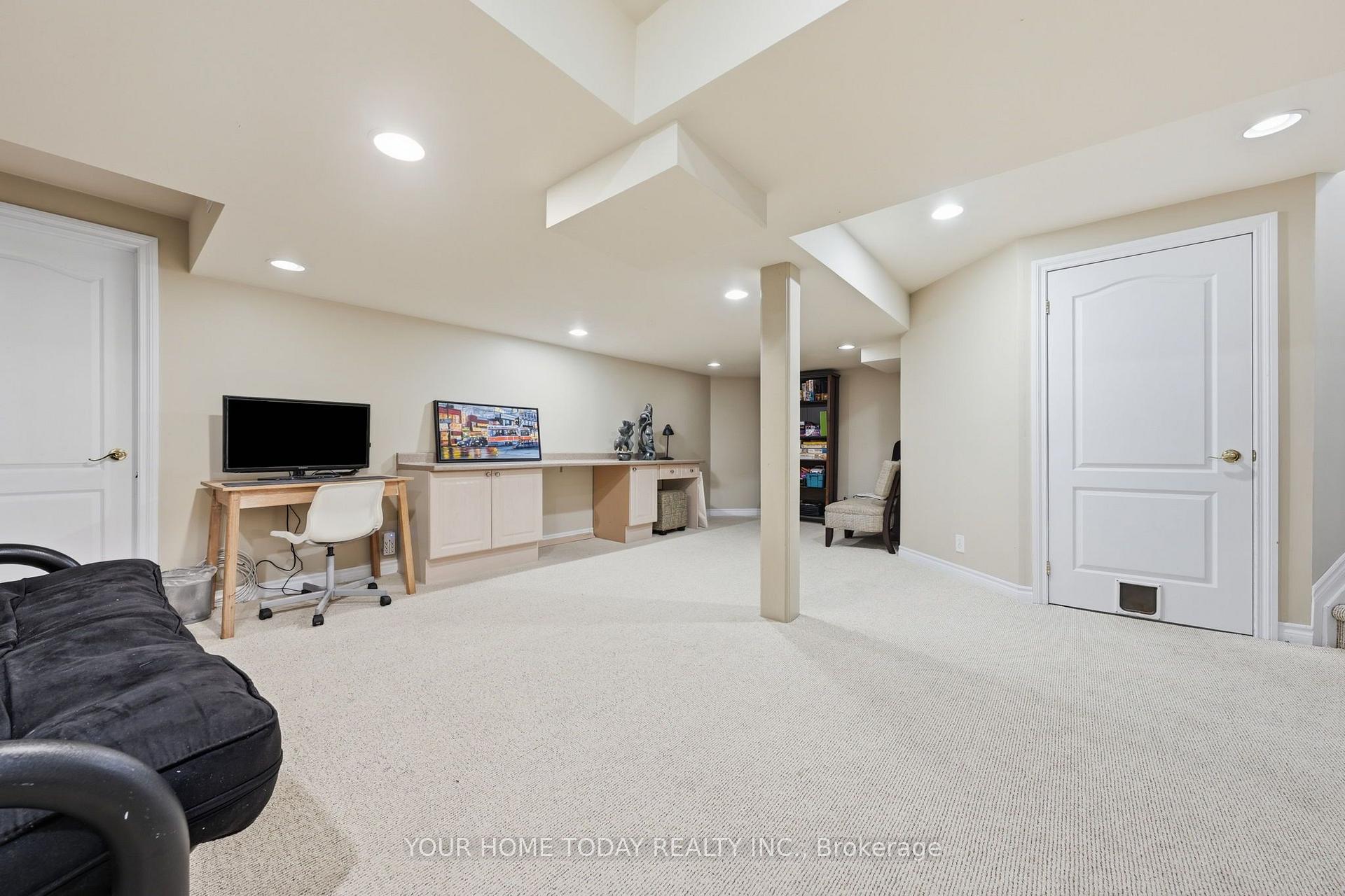 Photo 33 of 171 Miller Drive, Halton Hills, Georgetown — HOMEH