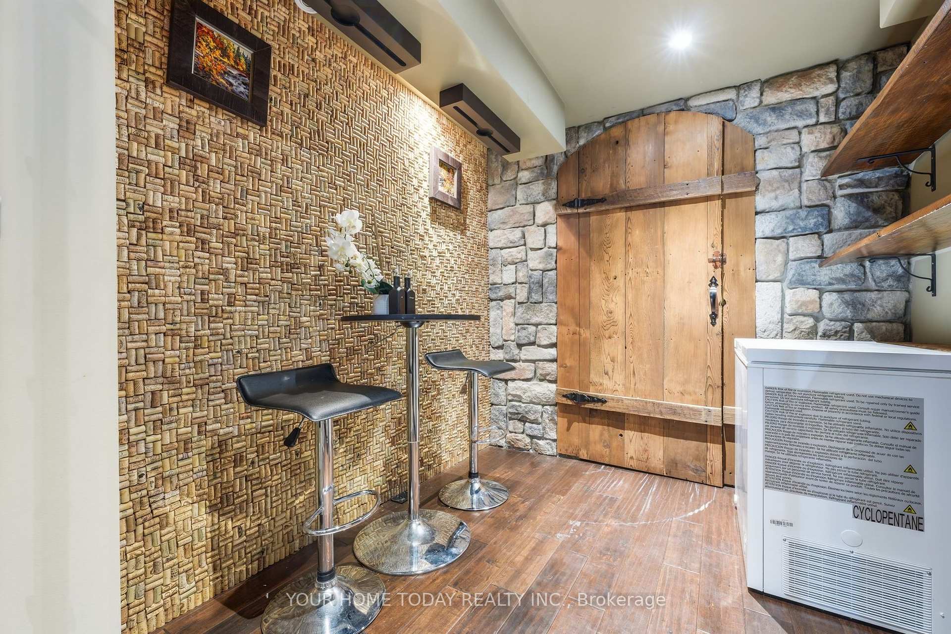 Photo 38 of 171 Miller Drive, Halton Hills, Georgetown — HOMEH