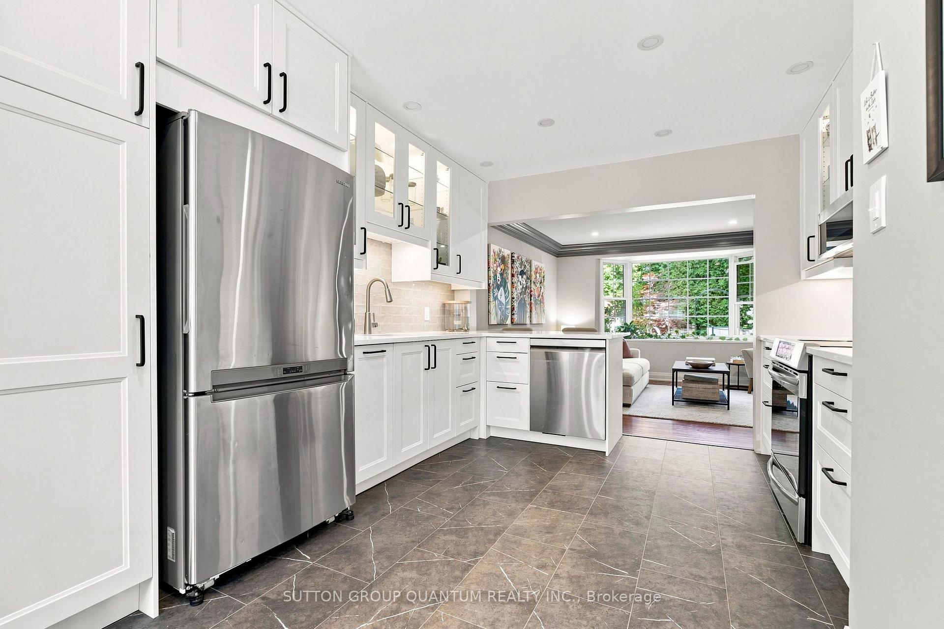 Photo 5 of Unit 531, 531 Arlington Boulevard, Burlington, Roseland — HOMEH