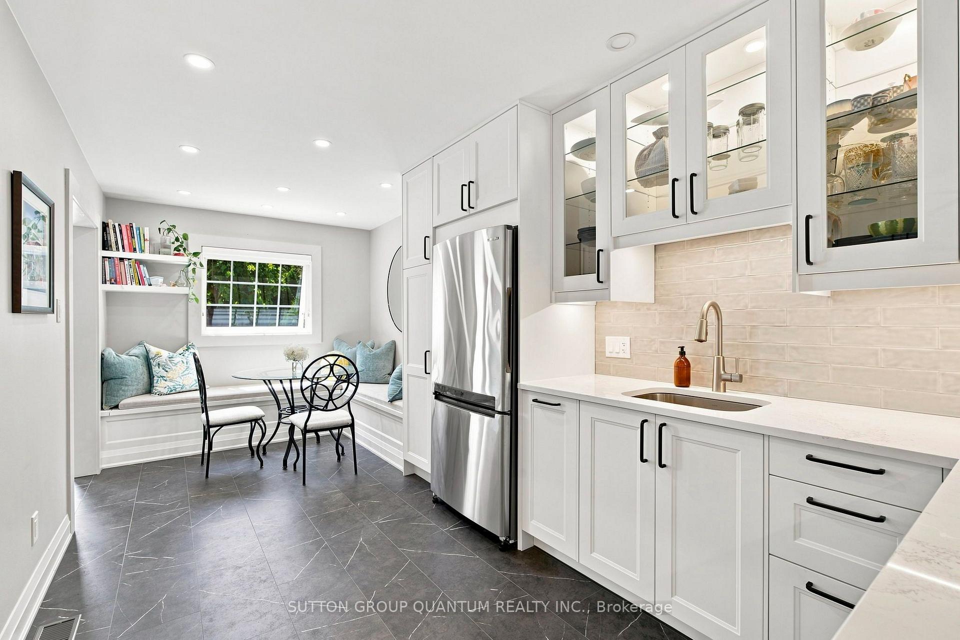 Photo 8 of Unit 531, 531 Arlington Boulevard, Burlington, Roseland — HOMEH