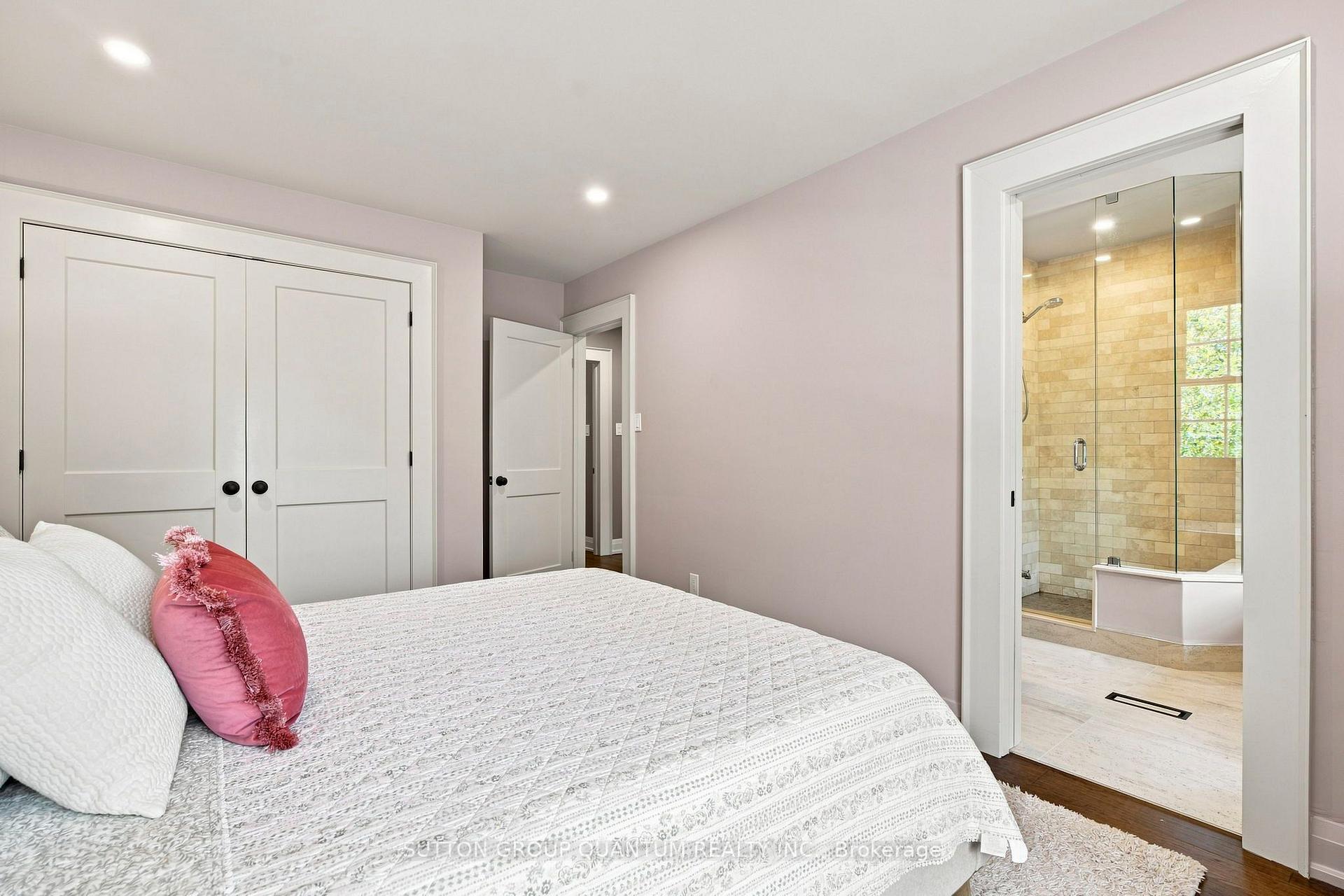 Photo 18 of Unit 531, 531 Arlington Boulevard, Burlington, Roseland — HOMEH