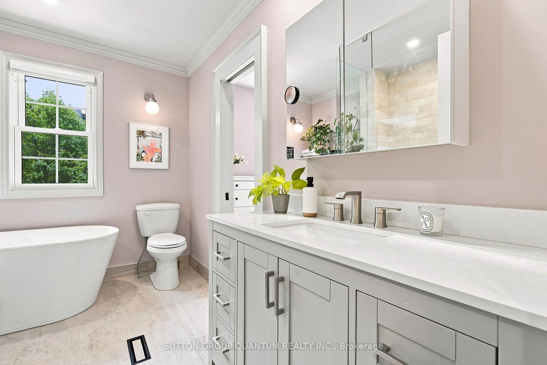 Photo 19 of Unit 531, 531 Arlington Boulevard, Burlington, Roseland — HOMEH