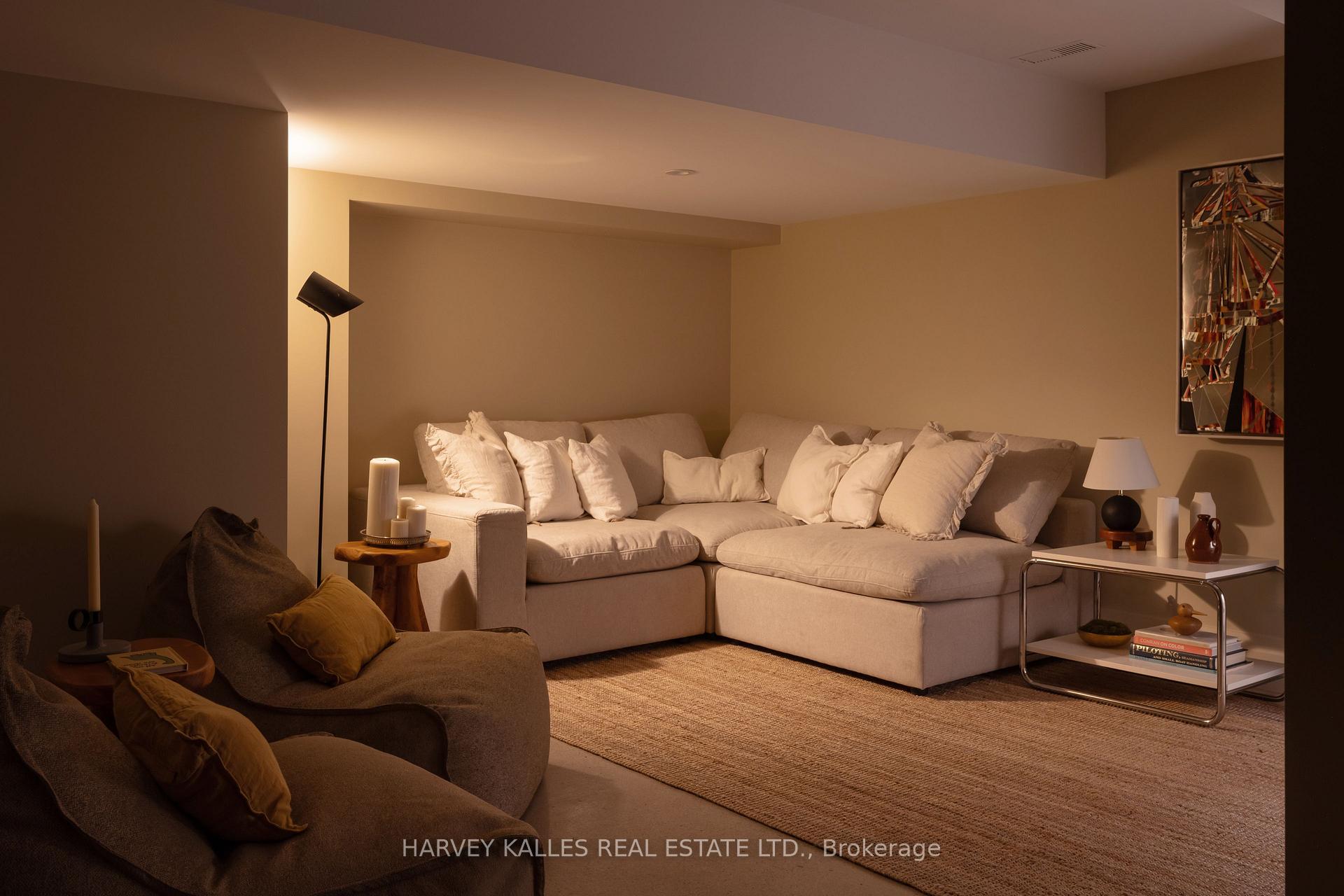 Photo 9 of Unit A, 157 Hallam Avenue, Toronto, Dovercourt-Wallace Emerson-Junction — HOMEH