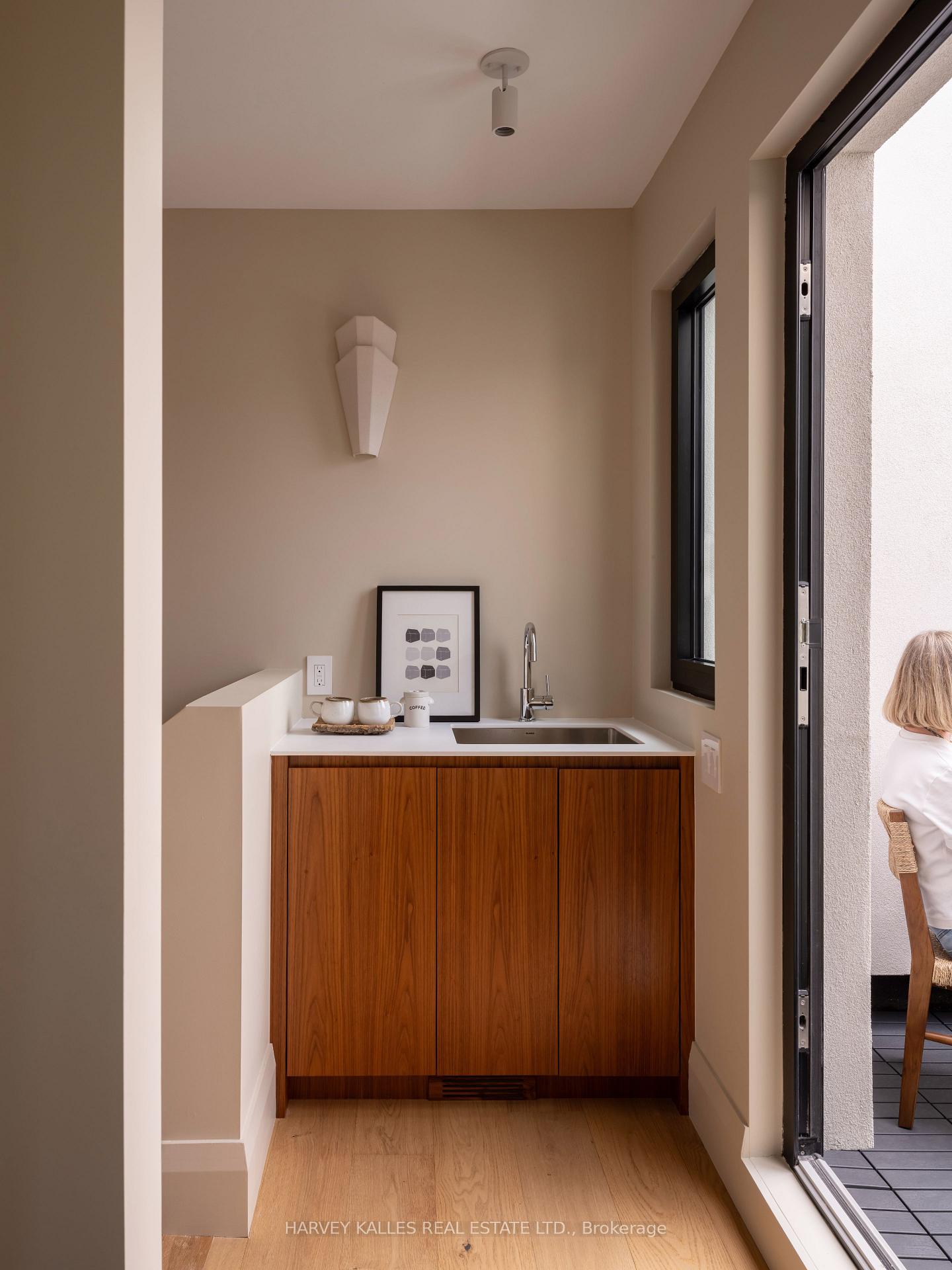 Photo 16 of Unit A, 157 Hallam Avenue, Toronto, Dovercourt-Wallace Emerson-Junction — HOMEH