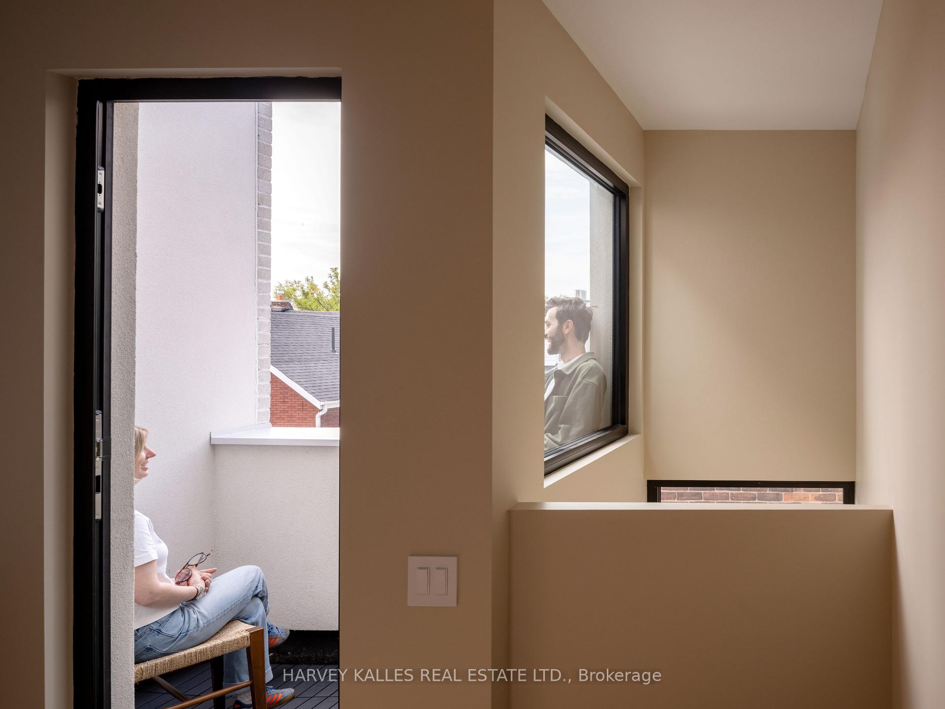 Photo 17 of Unit A, 157 Hallam Avenue, Toronto, Dovercourt-Wallace Emerson-Junction — HOMEH
