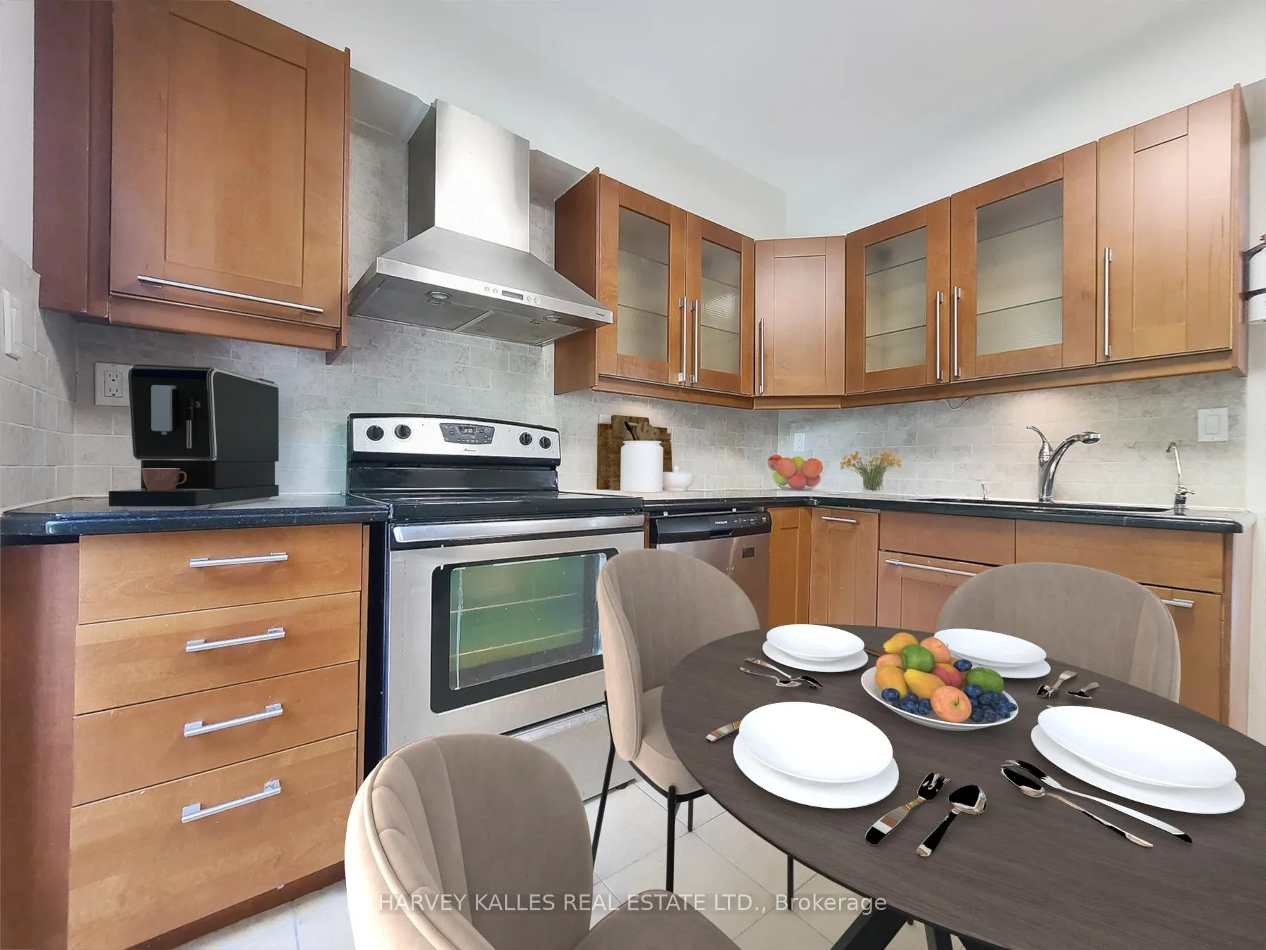 Photo 10 of 86 Helendale Avenue, Toronto, Yonge-Eglinton — HOMEH