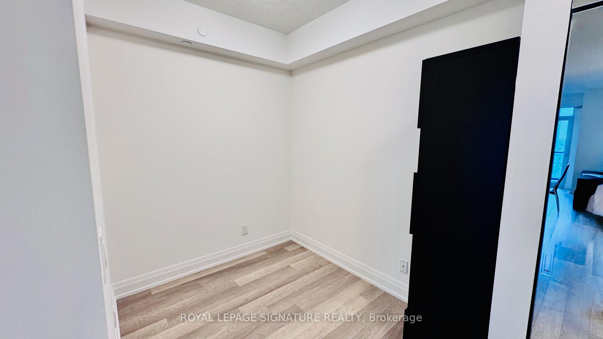 Photo 17 of Unit 2206, 3600 Hwy 7, Vaughan, Vaughan Corporate Centre — HOMEH