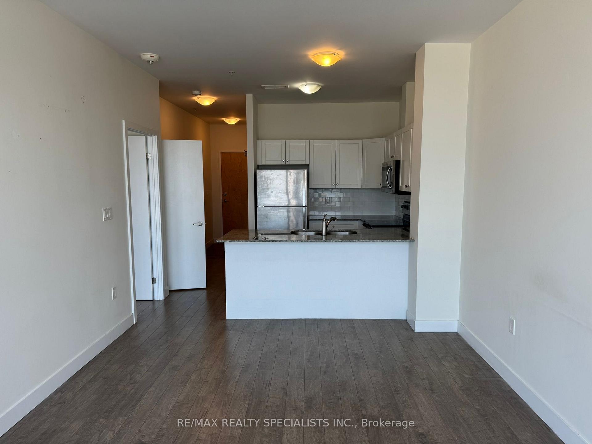 Photo of Unit 1410, 100 Garment Street N