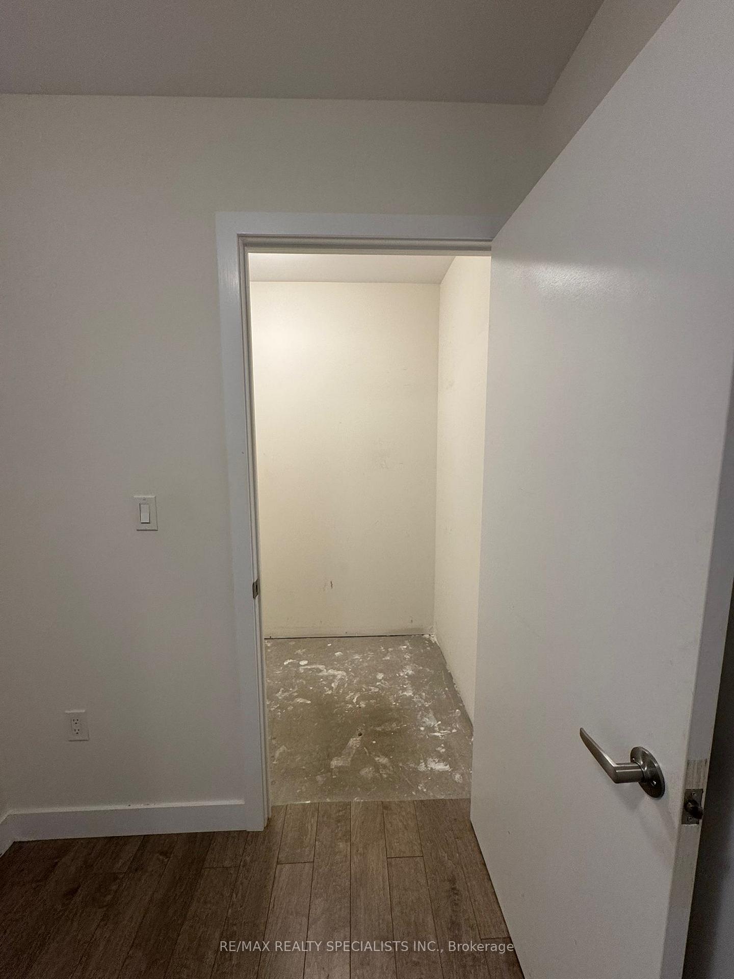 Photo 14 of Unit 1410, 100 Garment Street N, Kitchener, City Commercial Core — HOMEH