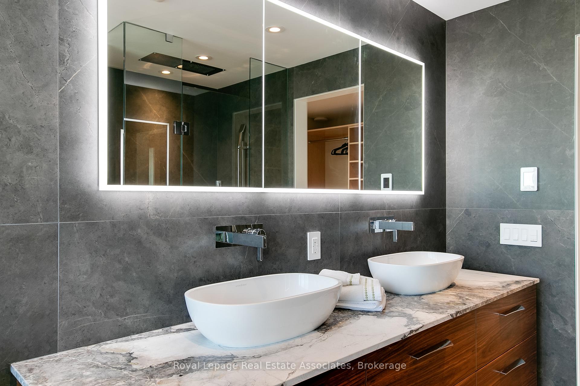 Photo 32 of Unit 1002, 90 Stadium Road, Toronto, Niagara — HOMEH