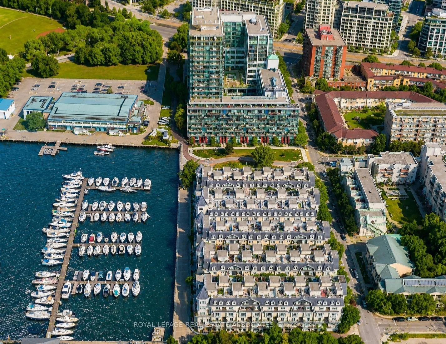 Photo 54 of Unit 1002, 90 Stadium Road, Toronto, Niagara — HOMEH
