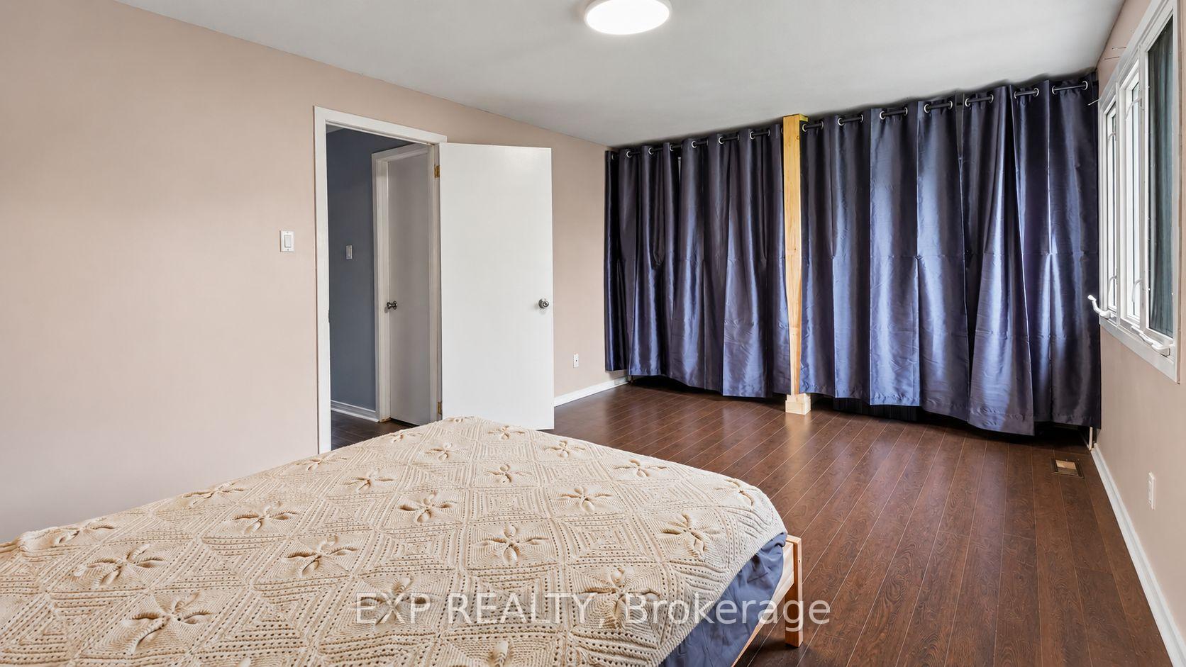 Photo 20 of Unit D, 32 Benlea Drive, Ottawa, Pineglen — HOMEH