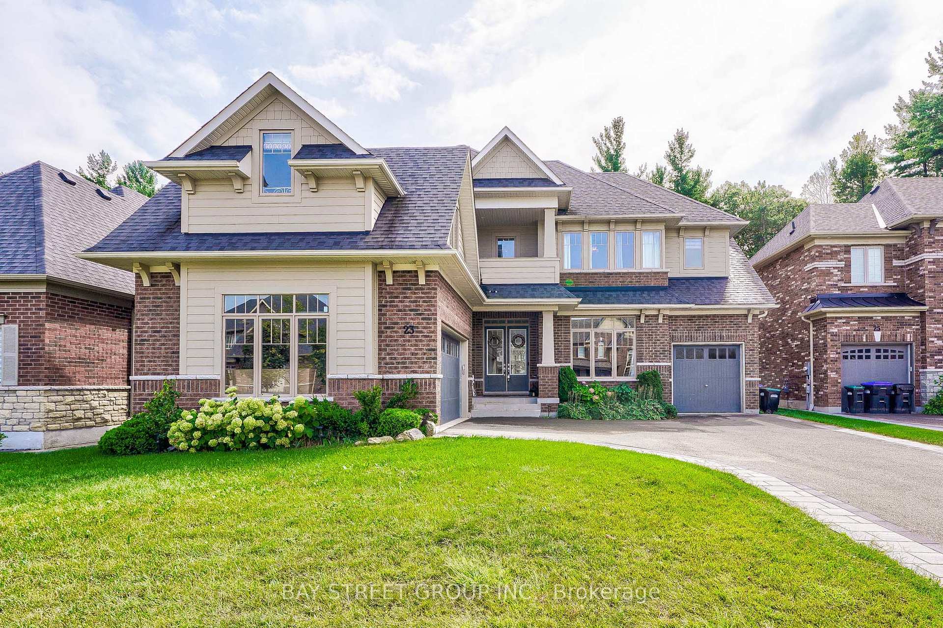 Photo 2 of 23 Trail Boulevard, Springwater, Centre Vespra — HOMEH