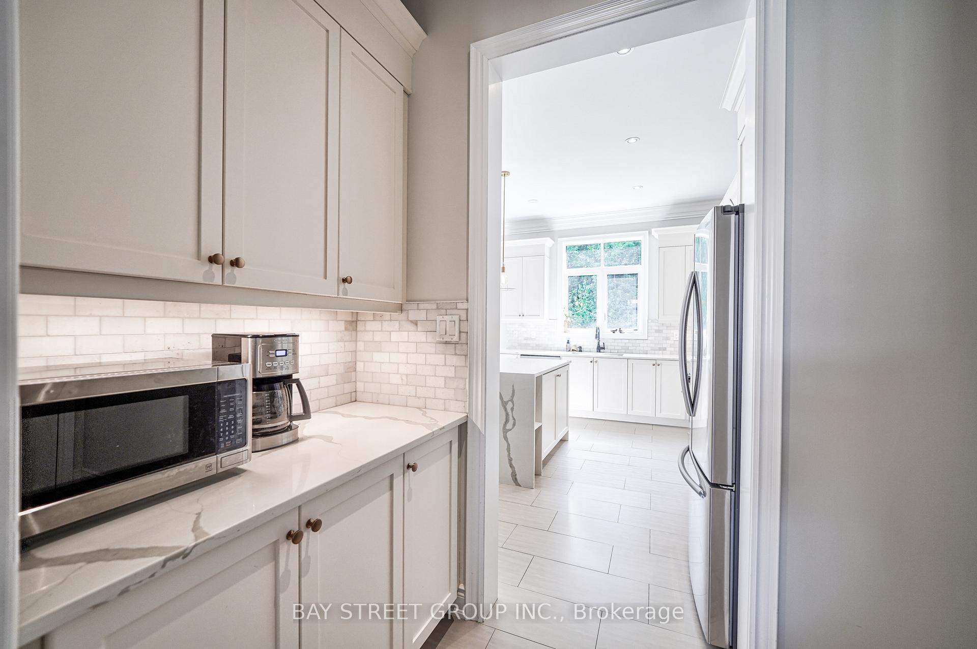 Photo 10 of 23 Trail Boulevard, Springwater, Centre Vespra — HOMEH