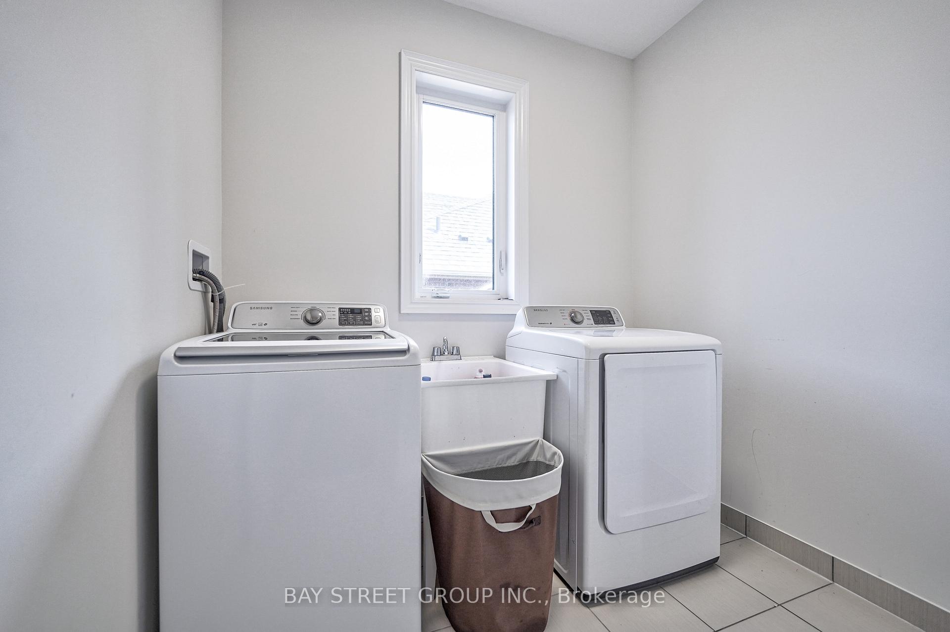Photo 33 of 23 Trail Boulevard, Springwater, Centre Vespra — HOMEH