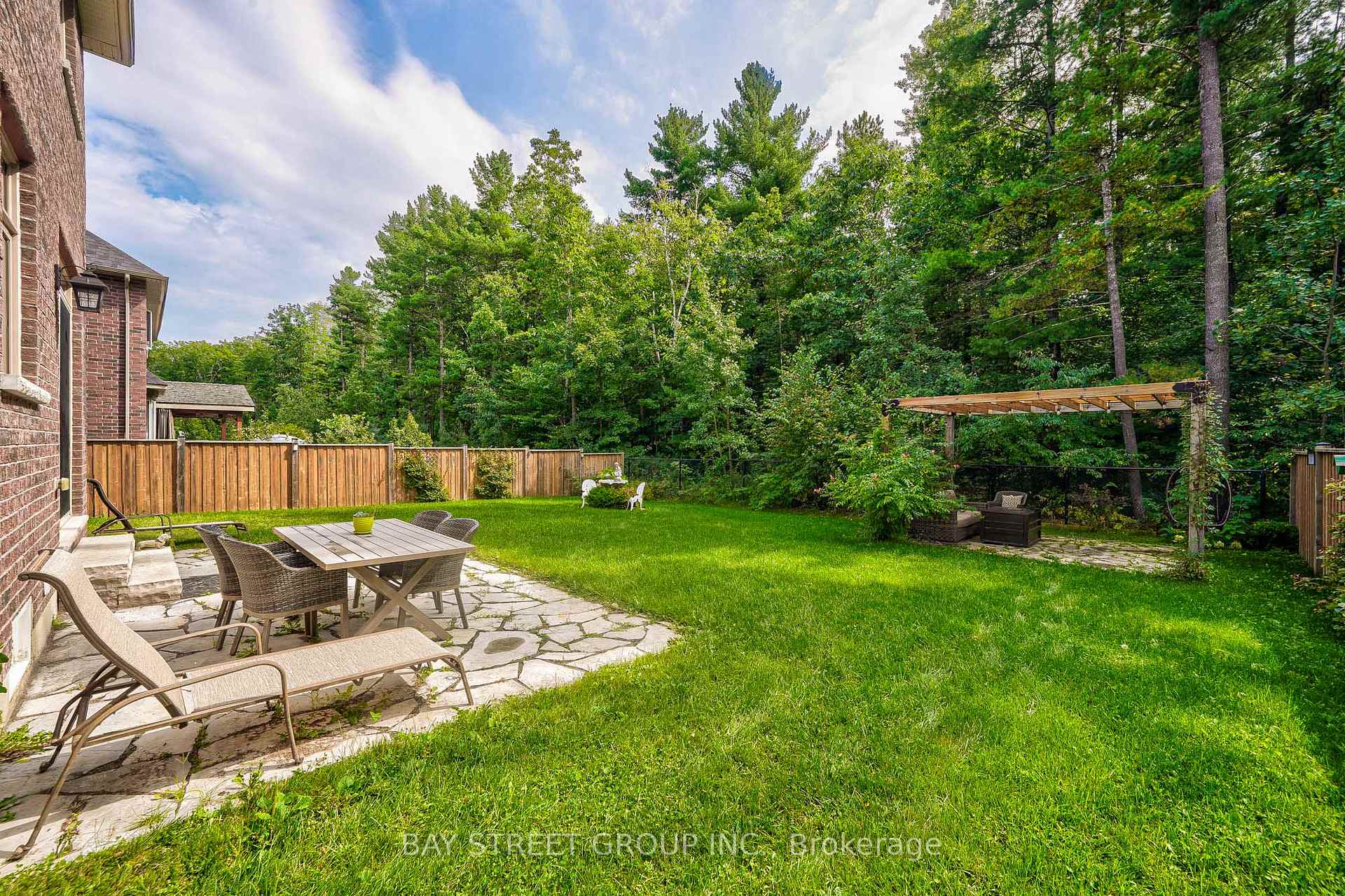 Photo 47 of 23 Trail Boulevard, Springwater, Centre Vespra — HOMEH